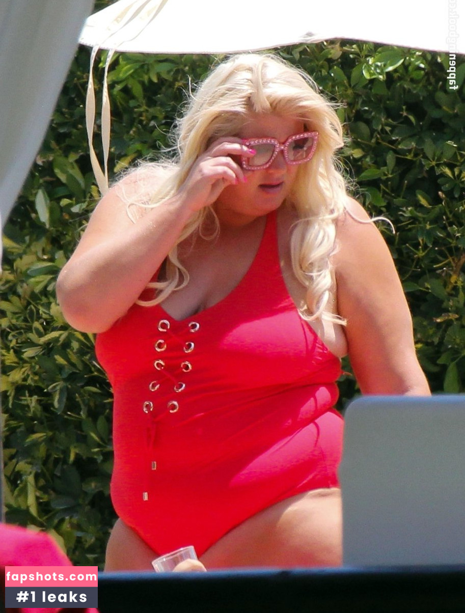 Gemma Collins Nude Leaks OnlyFans Photos #216 - LeakJerk