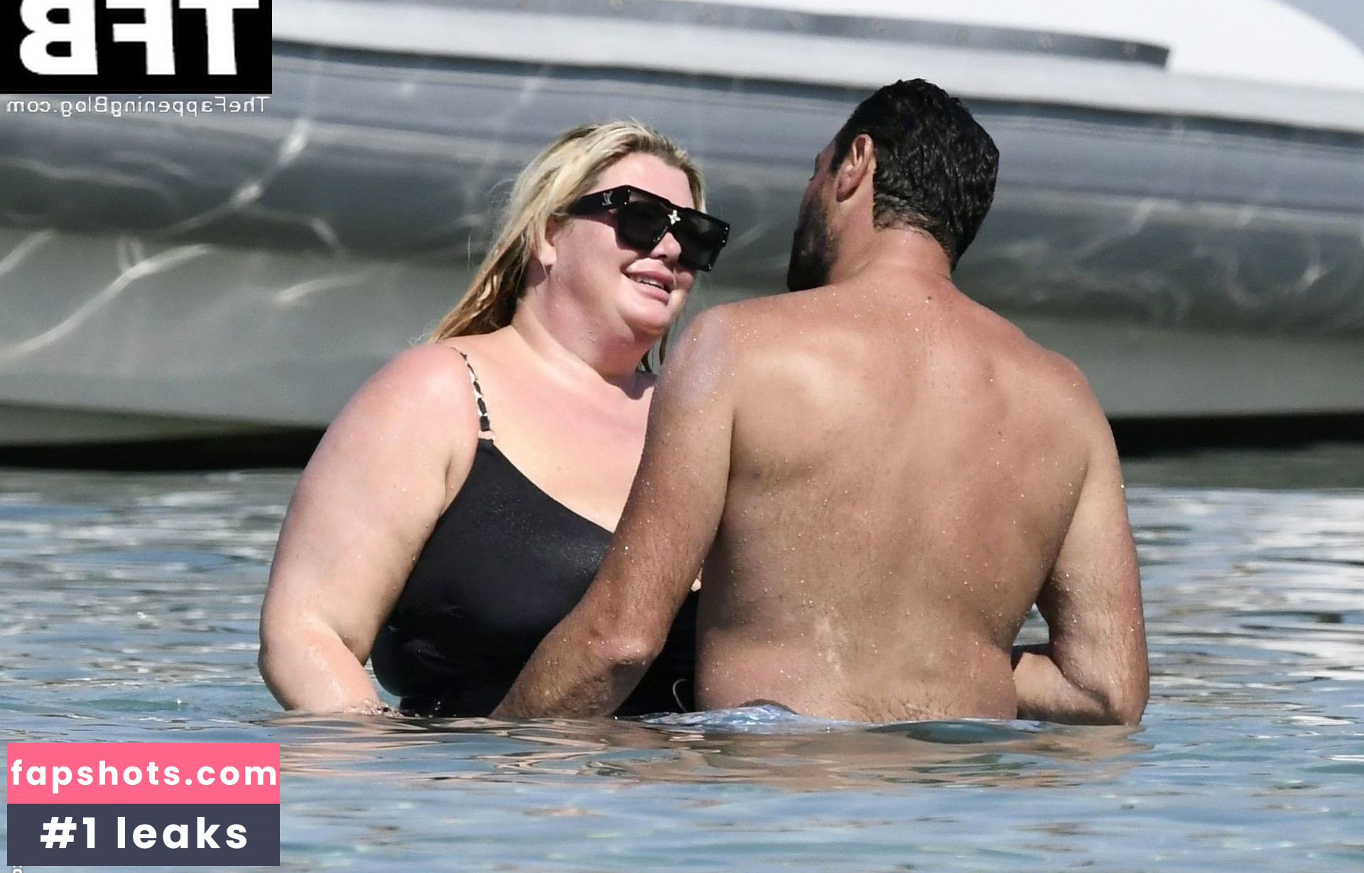 Gemma Collins Nude Leaks OnlyFans Photos #31 - LeakJerk