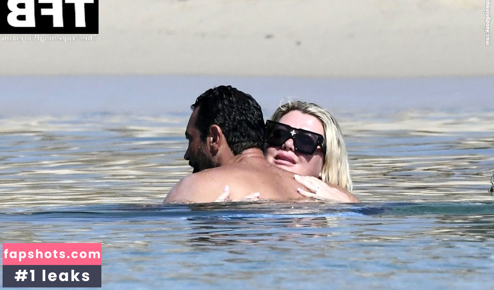 Gemma Collins Nude Leaks OnlyFans Photos #39 - LeakJerk