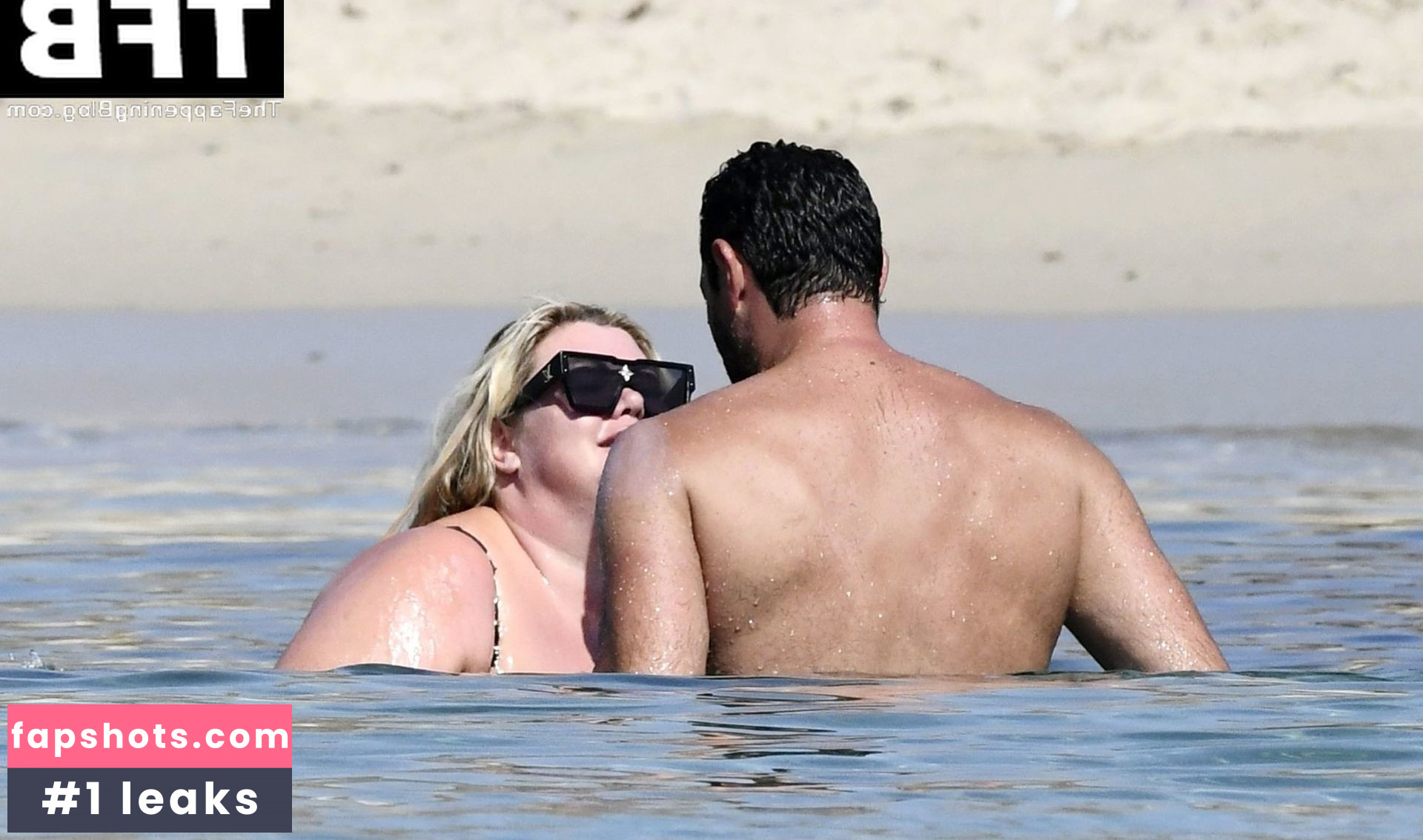 Gemma Collins Nude Leaks OnlyFans Photos #42 - LeakJerk