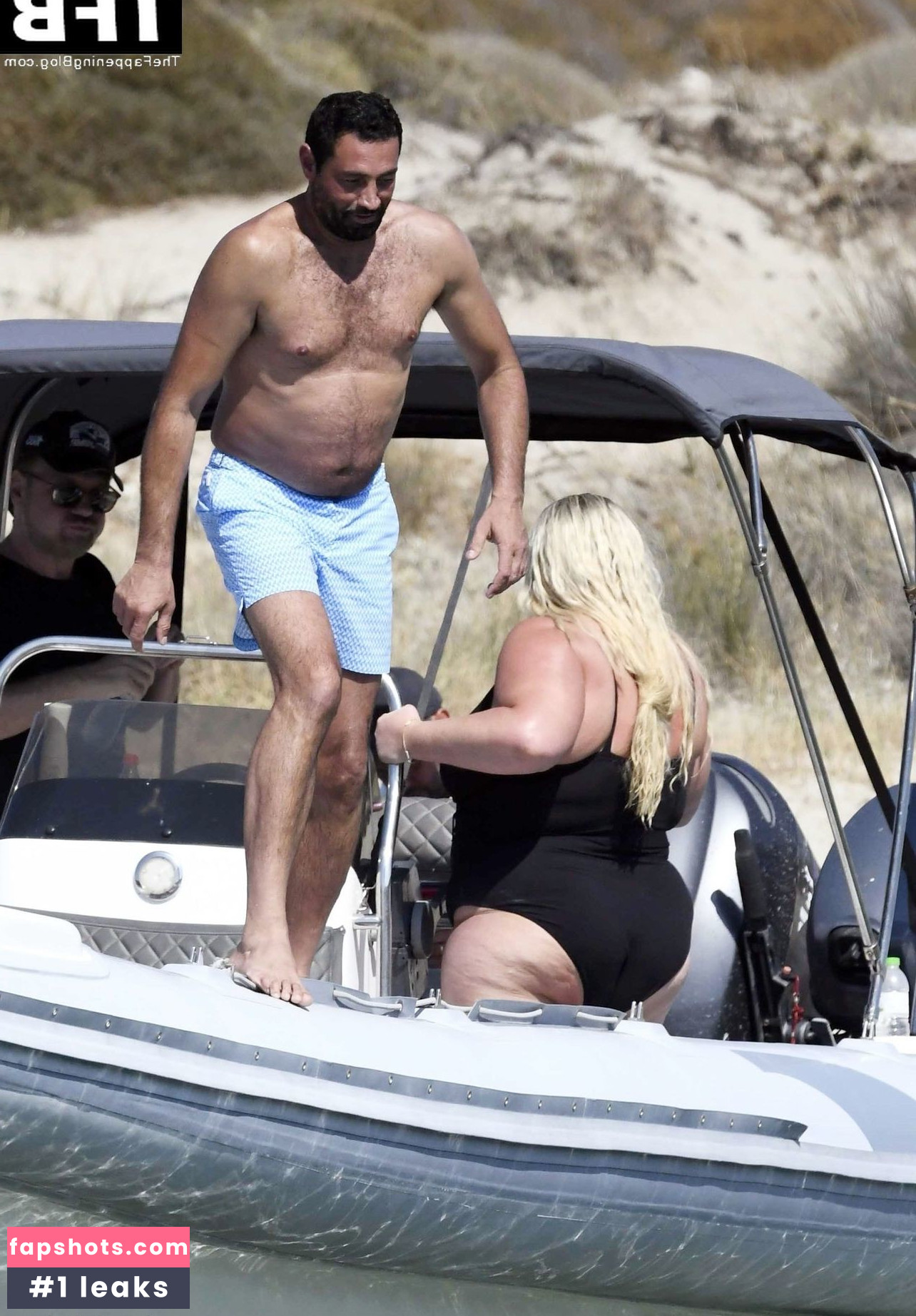 Gemma Collins Nude Leaks OnlyFans Photos #49 - LeakJerk