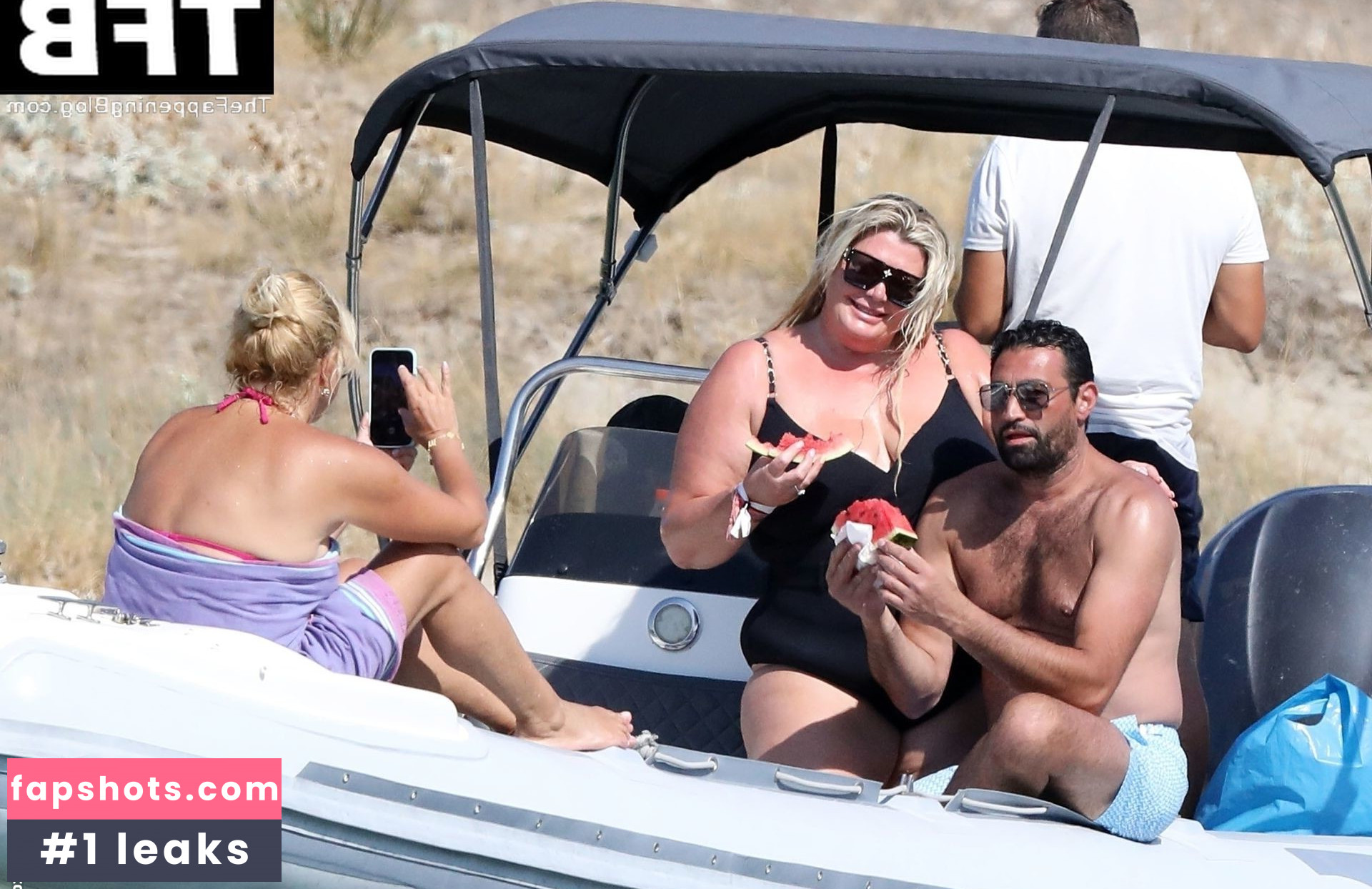 Gemma Collins Nude Leaks OnlyFans Photos #94 - LeakJerk