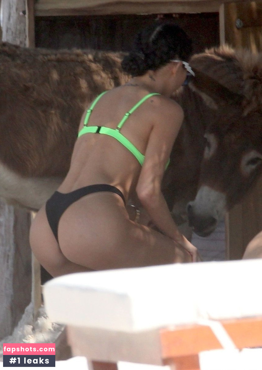 Gemma Lee Farrell gallery photo #64