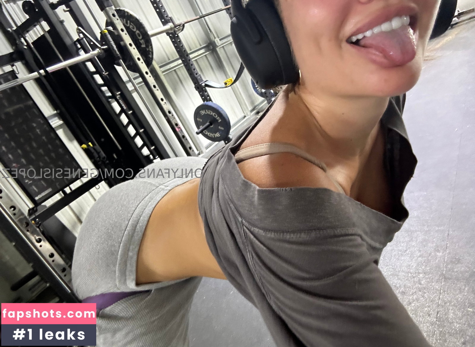 Genesis Lopez gallery photo #2712