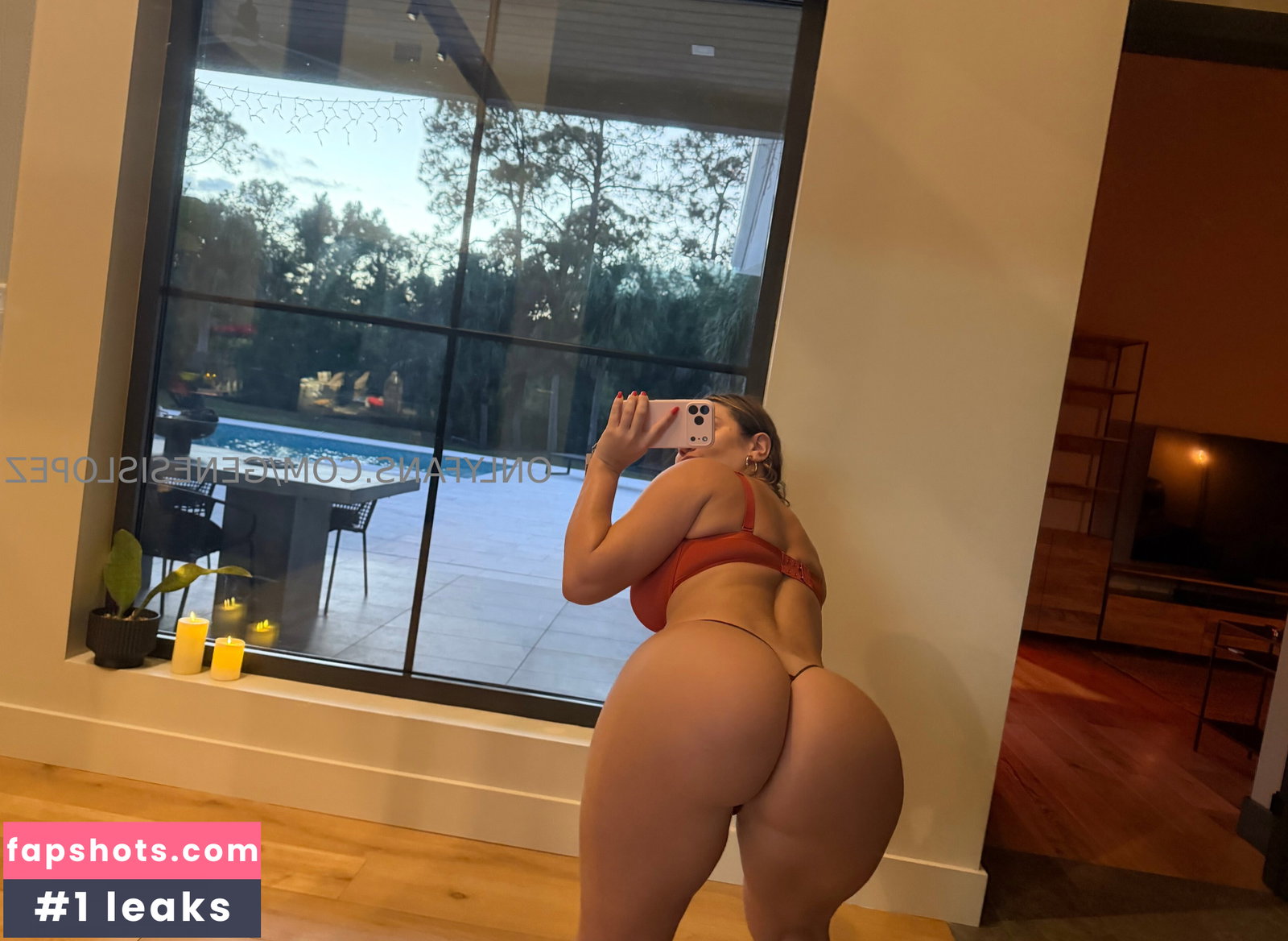 Genesis Lopez gallery photo #3446