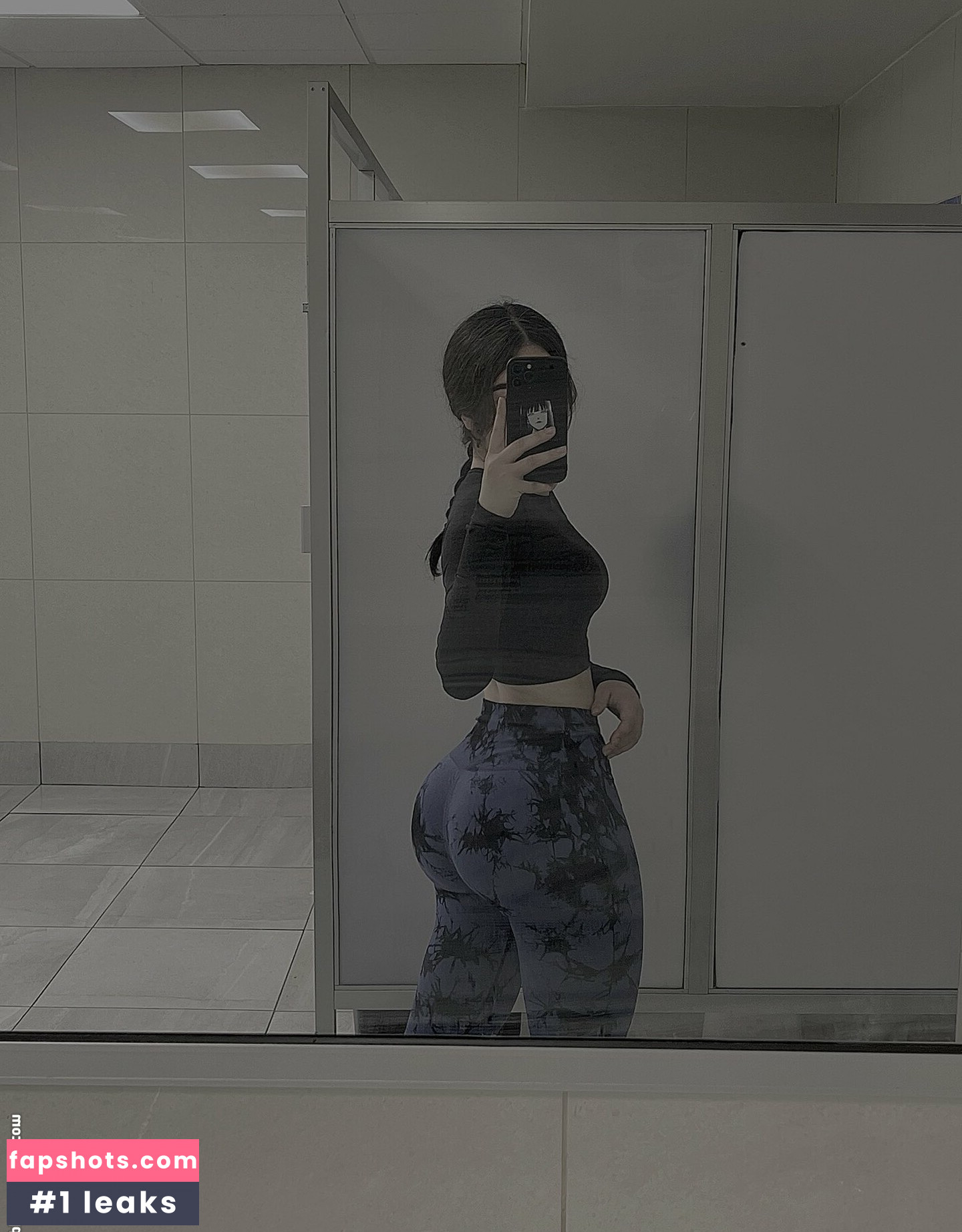 Genesiscruzsisi gallery photo #33