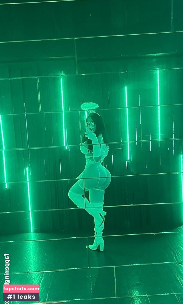 Genesiscruzsisi gallery photo #6