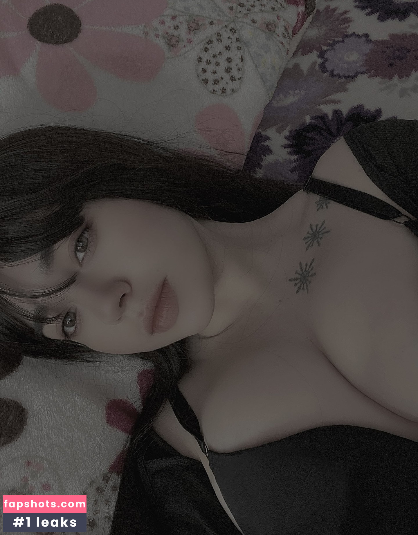 Genesiscruzsisi gallery photo #55