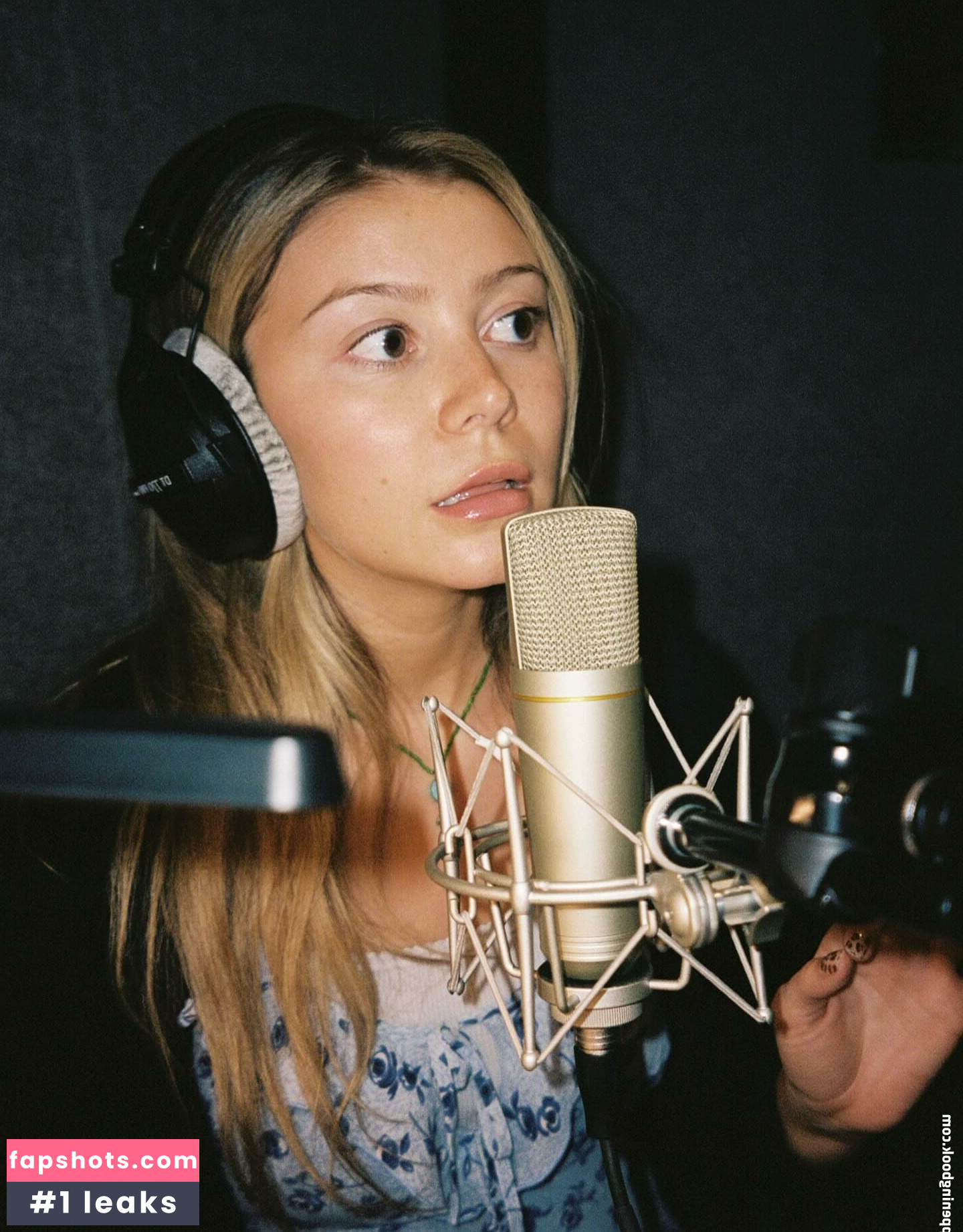 Genevieve Hannelius Nude Leaks OnlyFans Photos #29 - LeakJerk