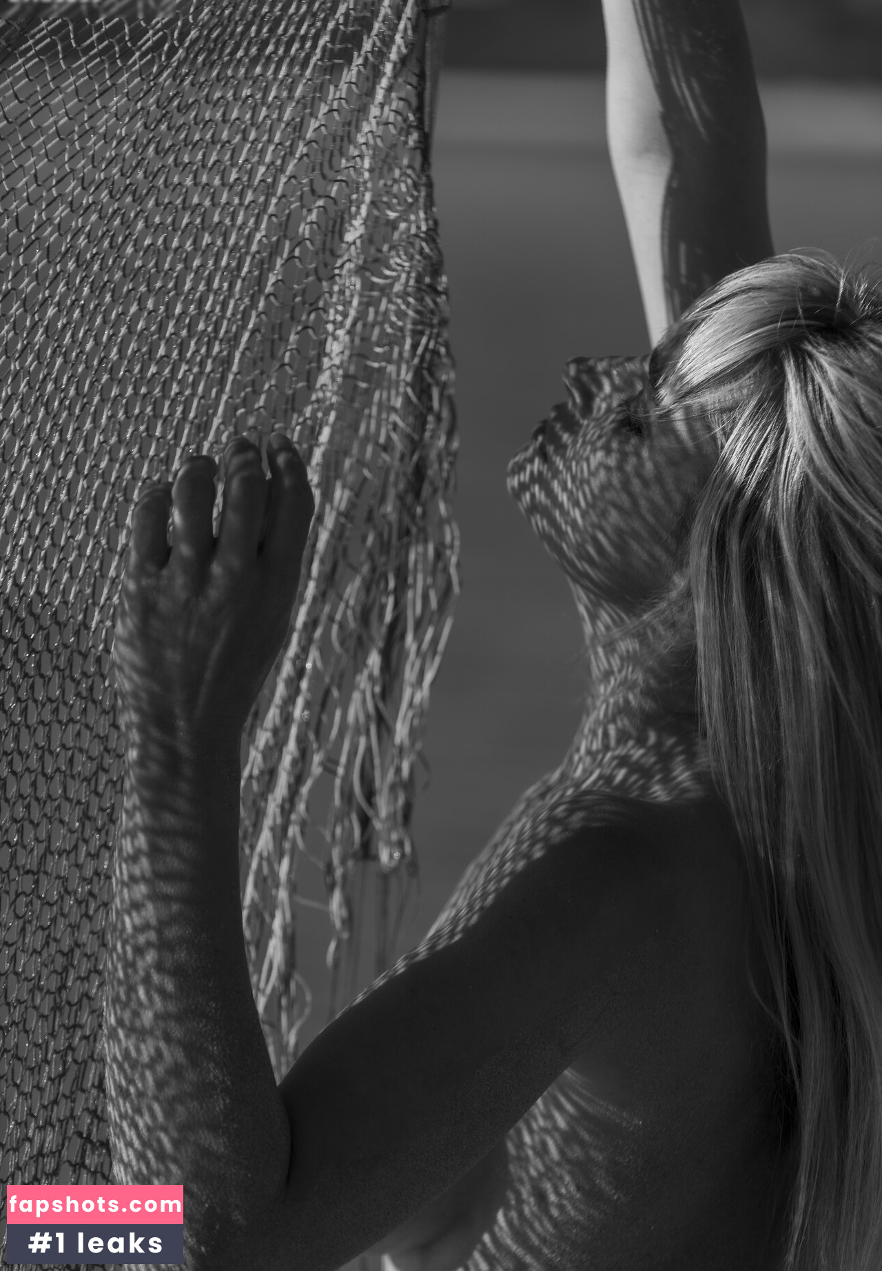 Genevieve Morton Nude Leaks OnlyFans Photos #15 - LeakJerk