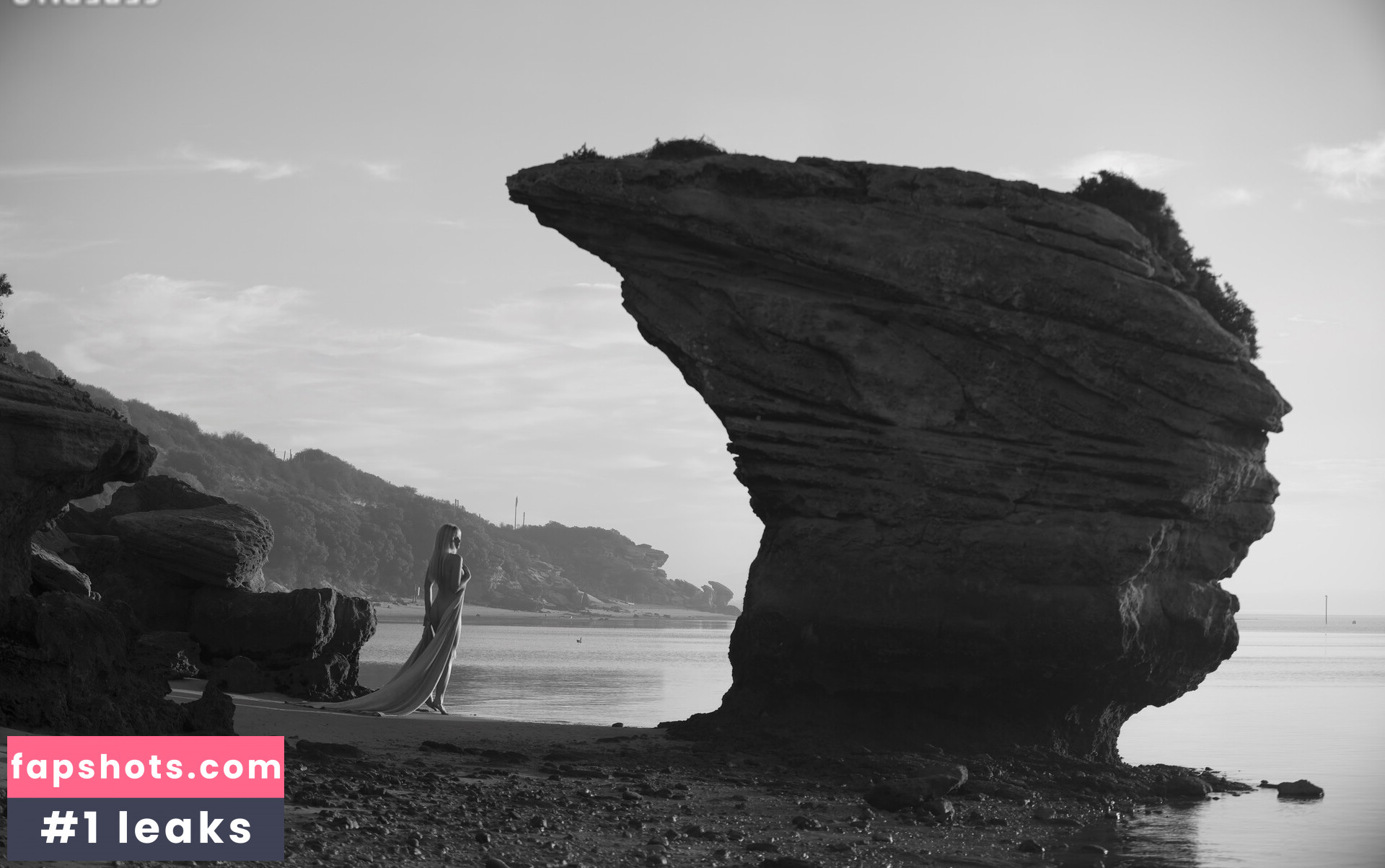 Genevieve Morton Nude Leaks OnlyFans Photos #16 - LeakJerk