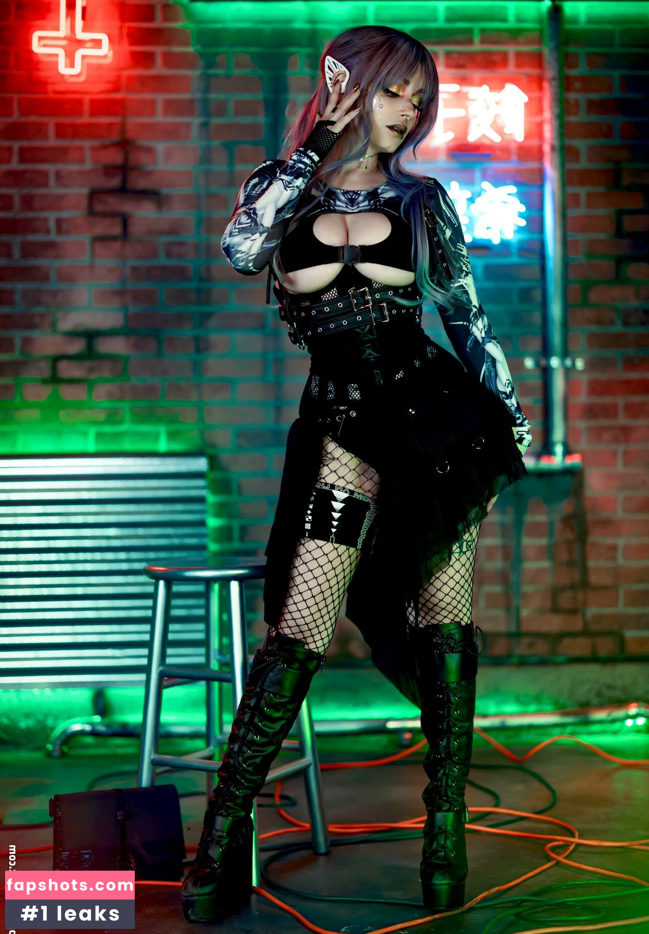 Genevieve gallery photo #48