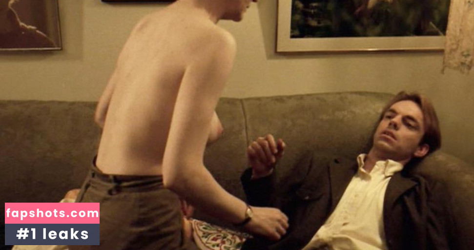 Geneviève Picot Filtración Desnuda OnlyFans Foto #9 - Fapshots