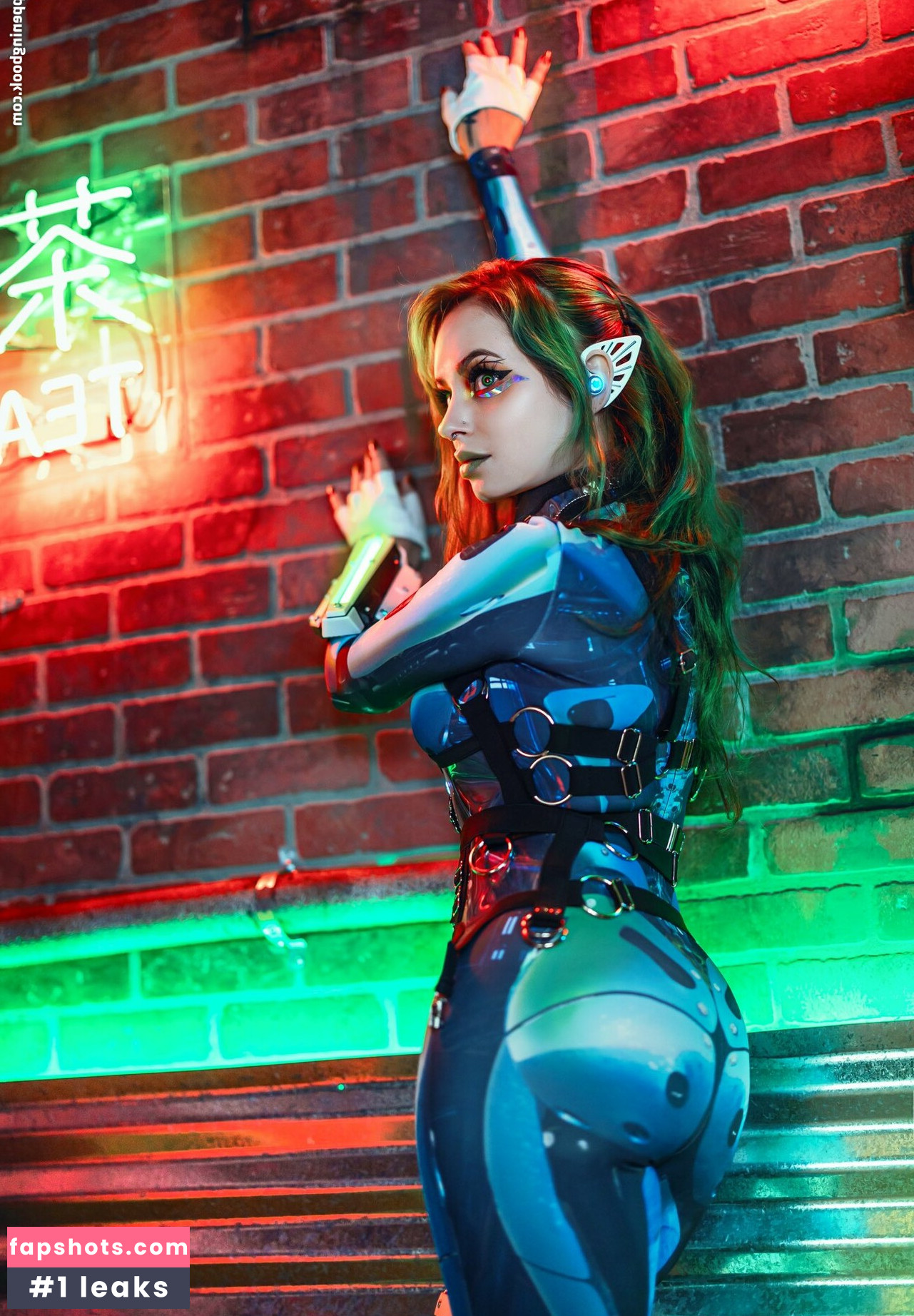 Genevieve Riker gallery photo #7