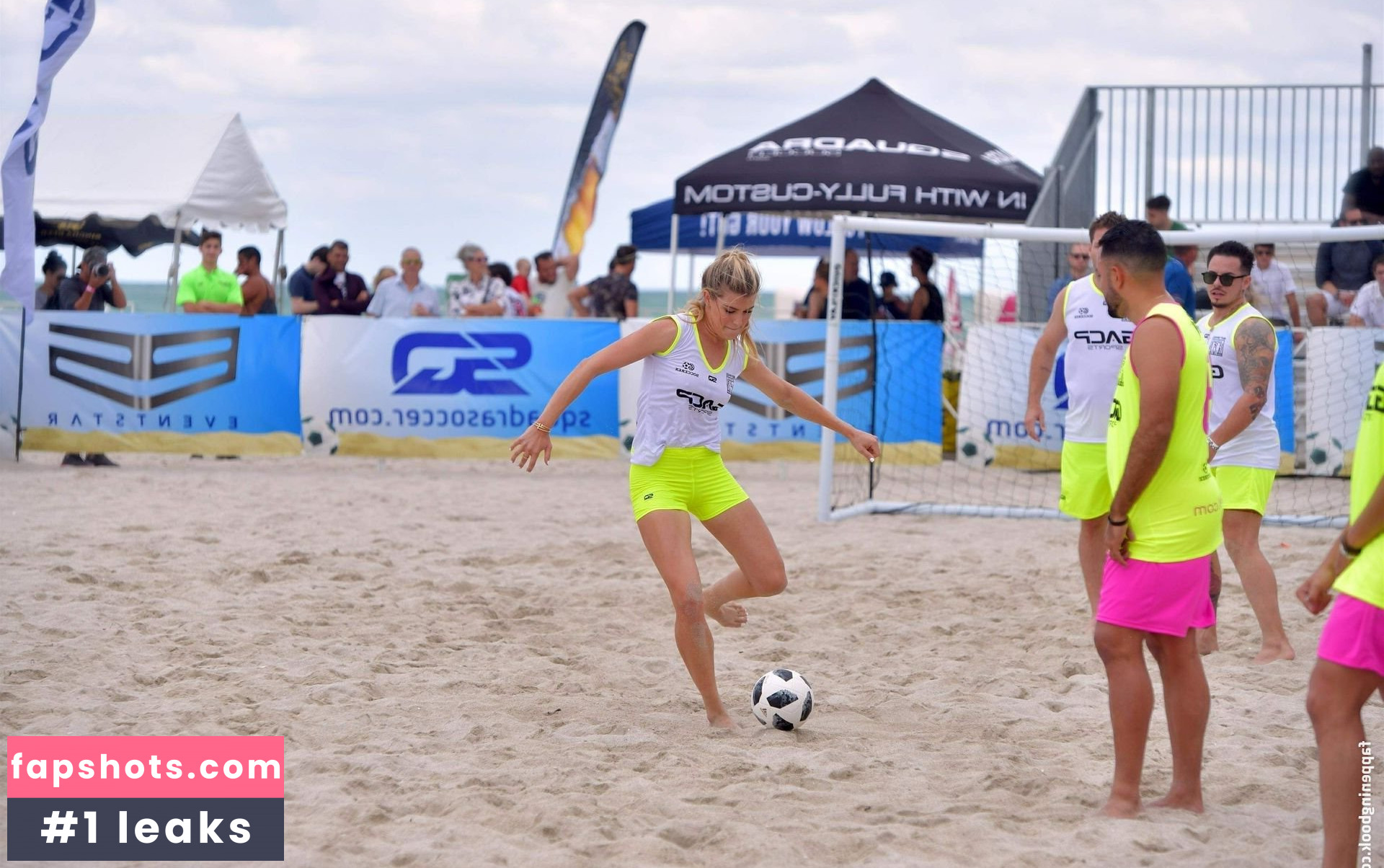 Genie Bouchard gallery photo #211