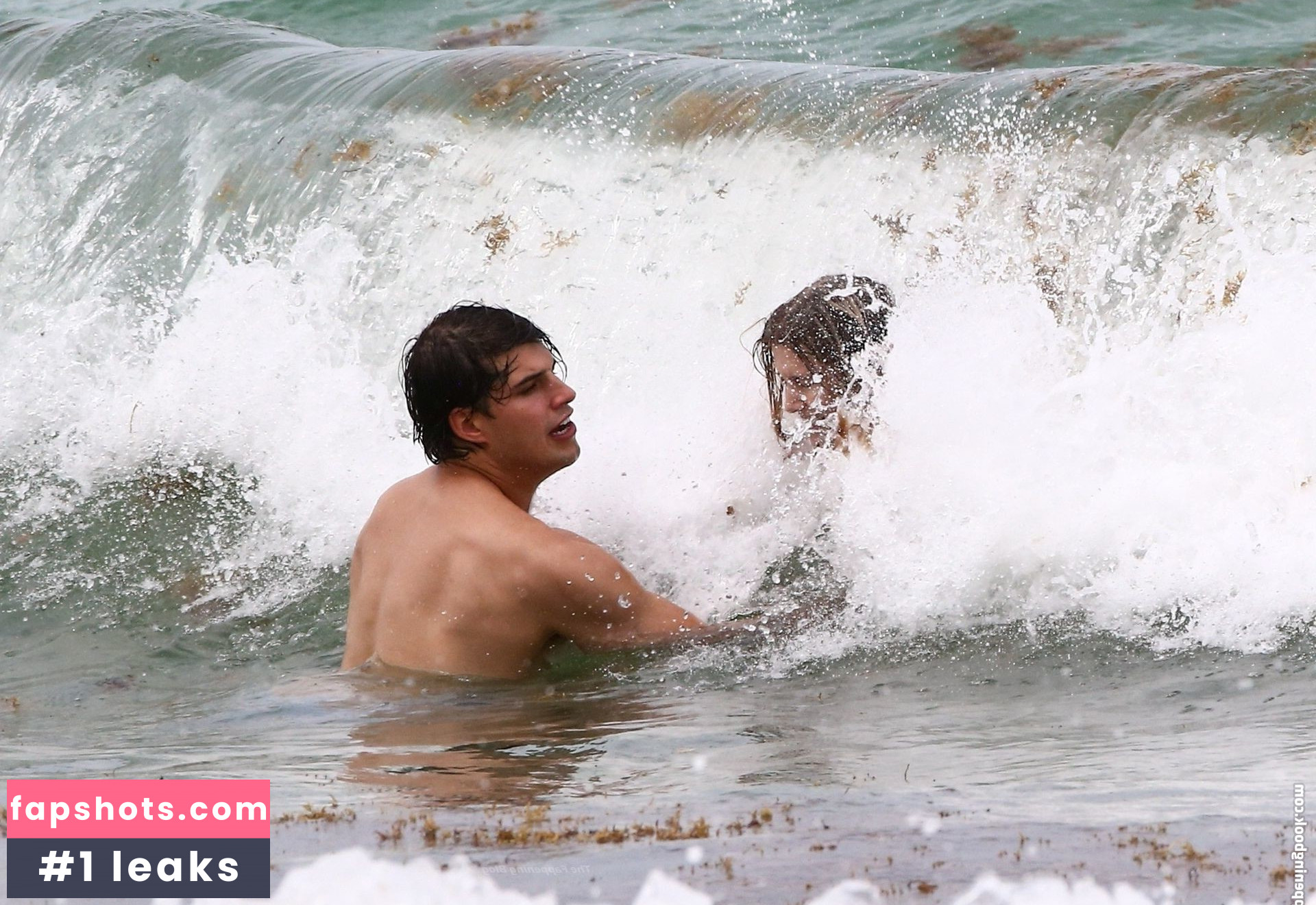 Genie Bouchard gallery photo #38