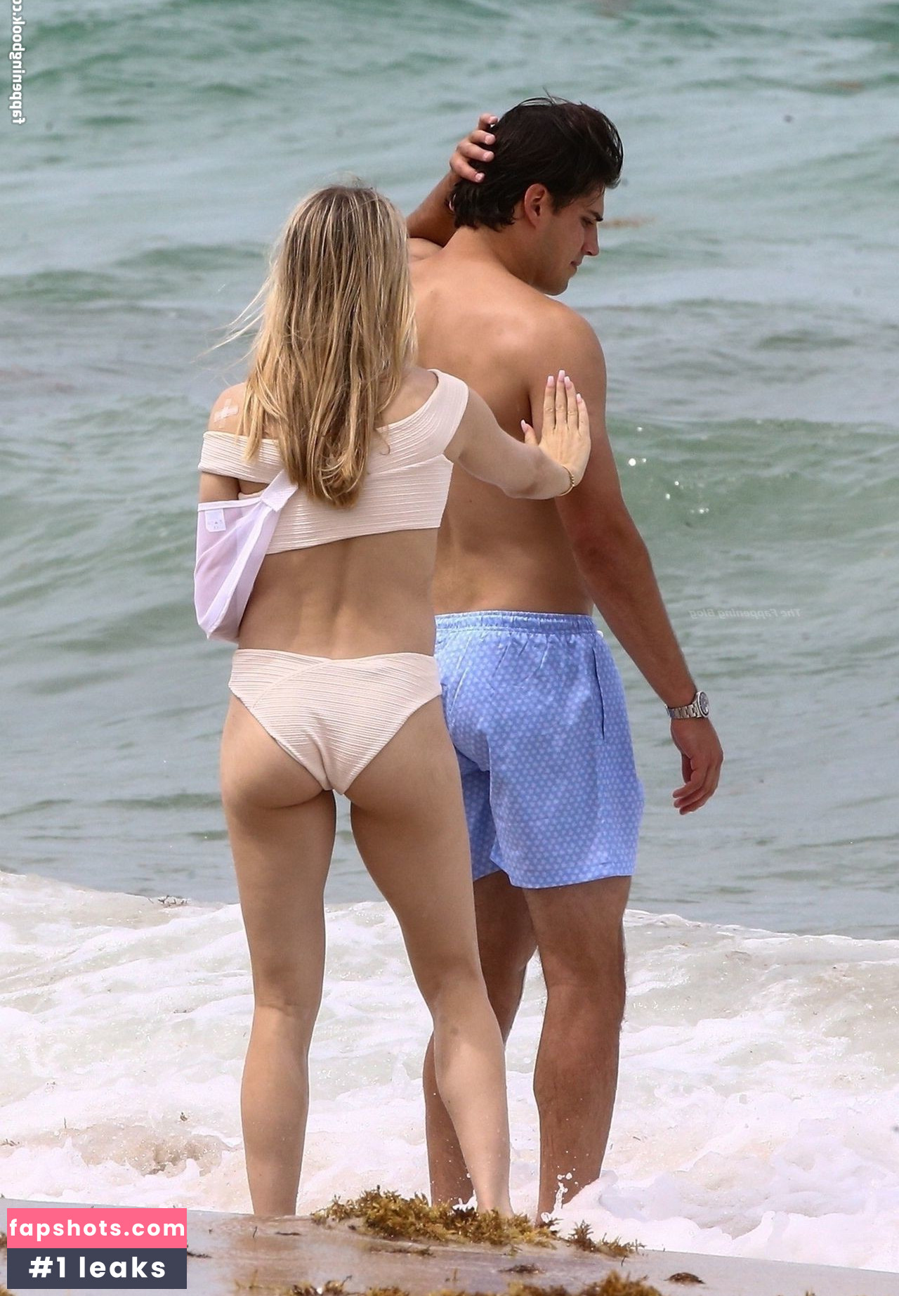 Genie Bouchard gallery photo #44