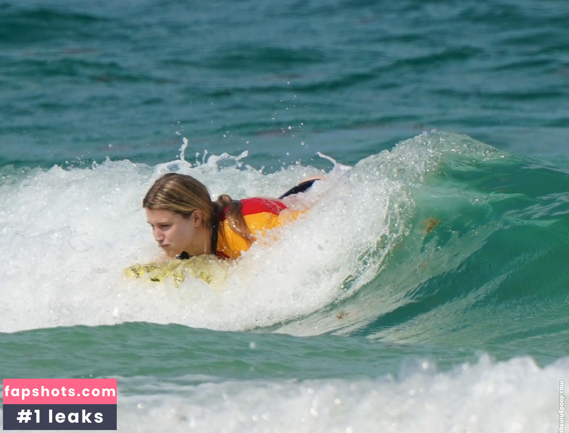 Genie Bouchard gallery photo #93
