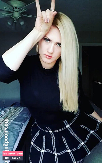 Gentle Whispering ASMR gallery photo #4