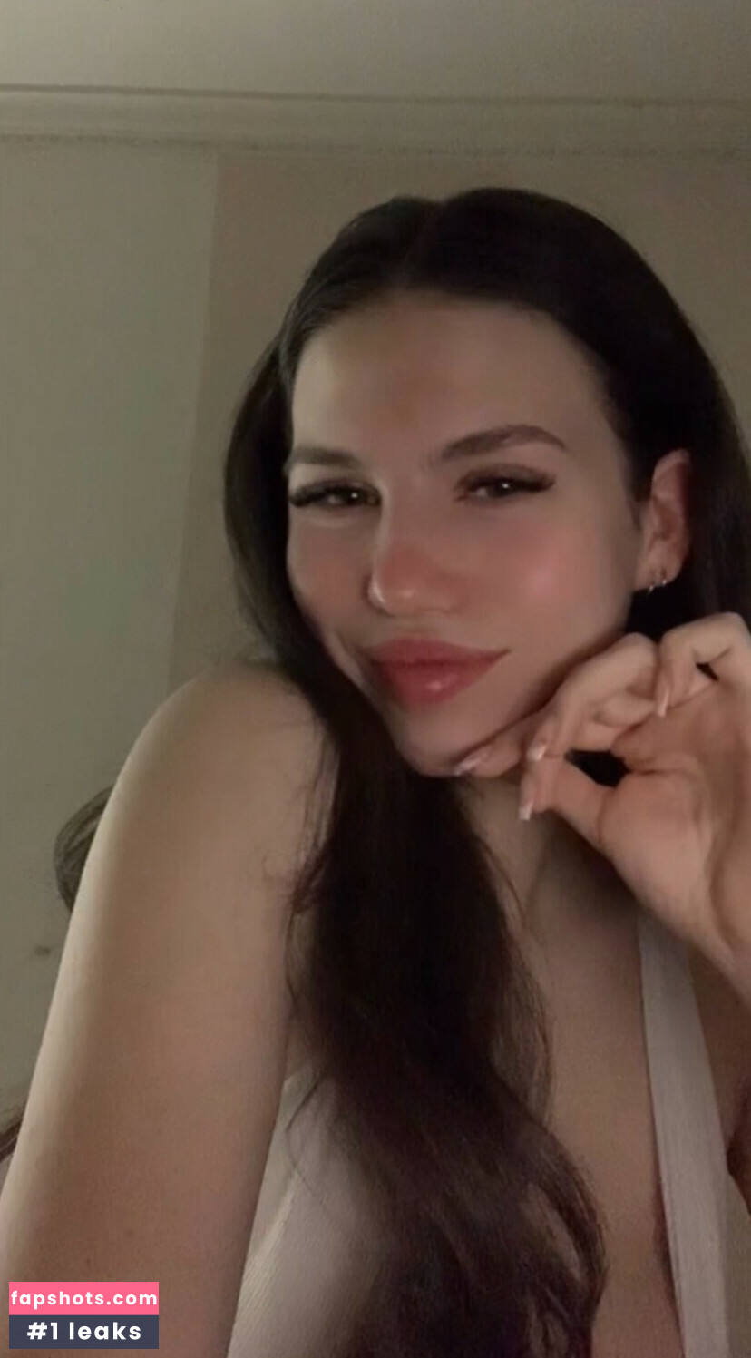 Georgia Bremner gallery photo #5