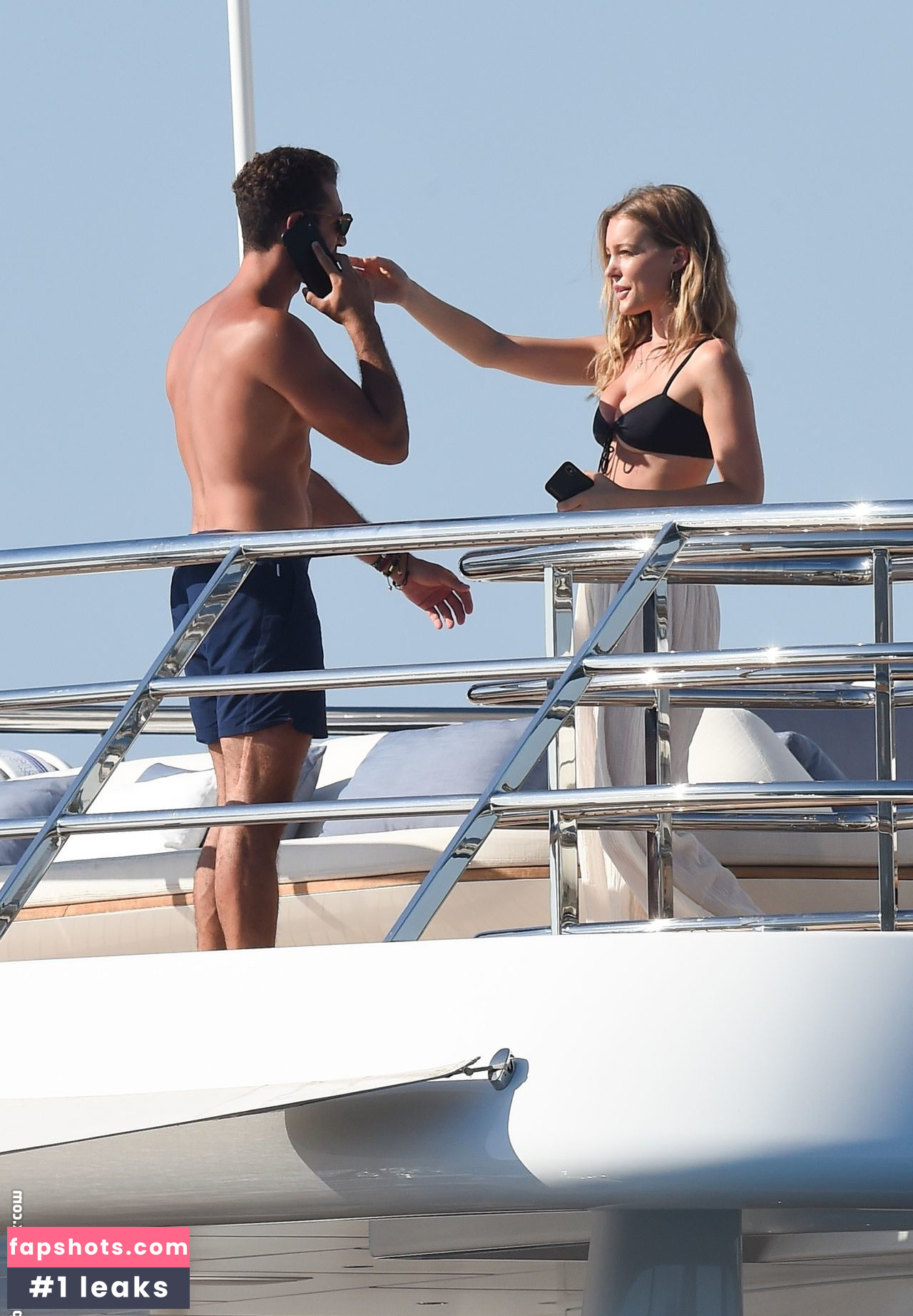 Georgia Gibbs gallery photo #78