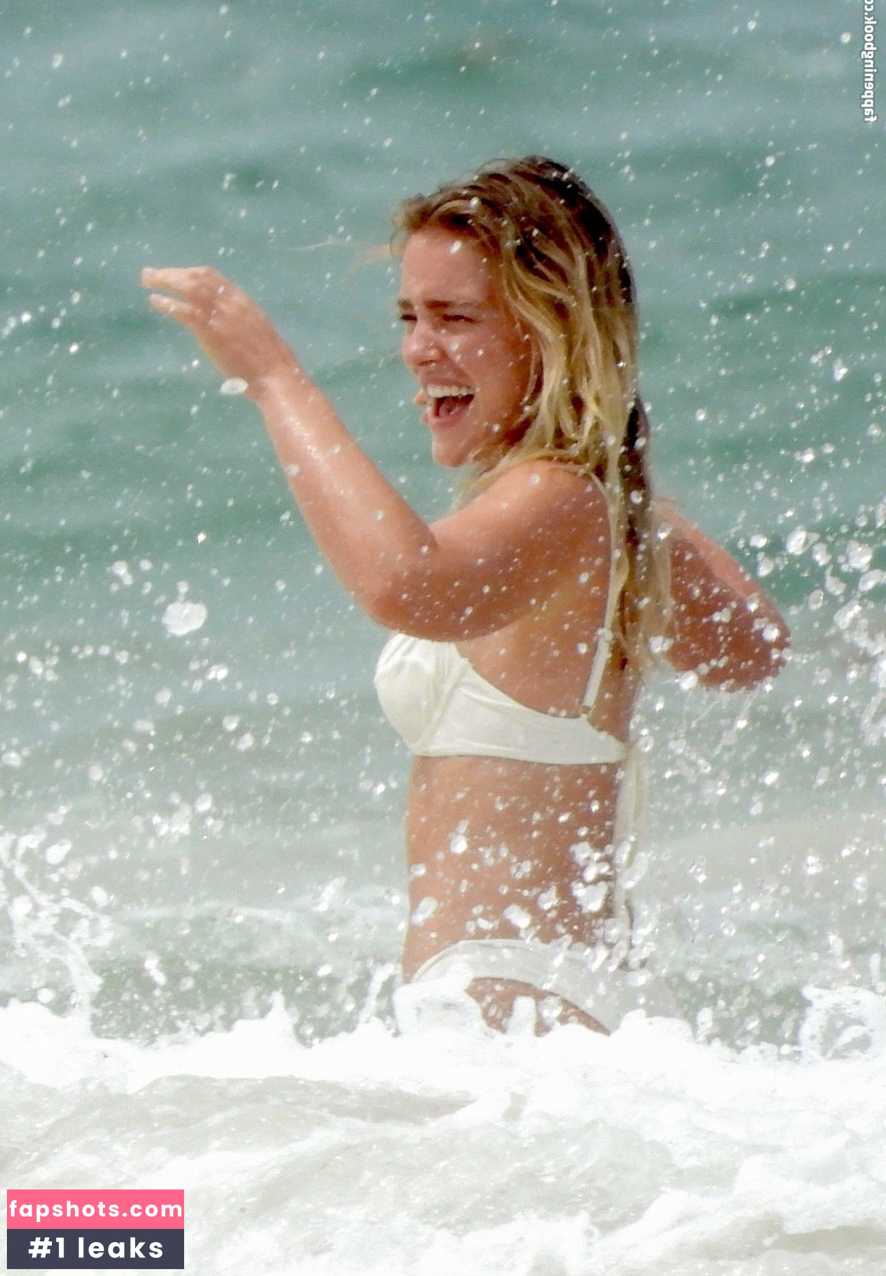 Georgia Gibbs gallery photo #92