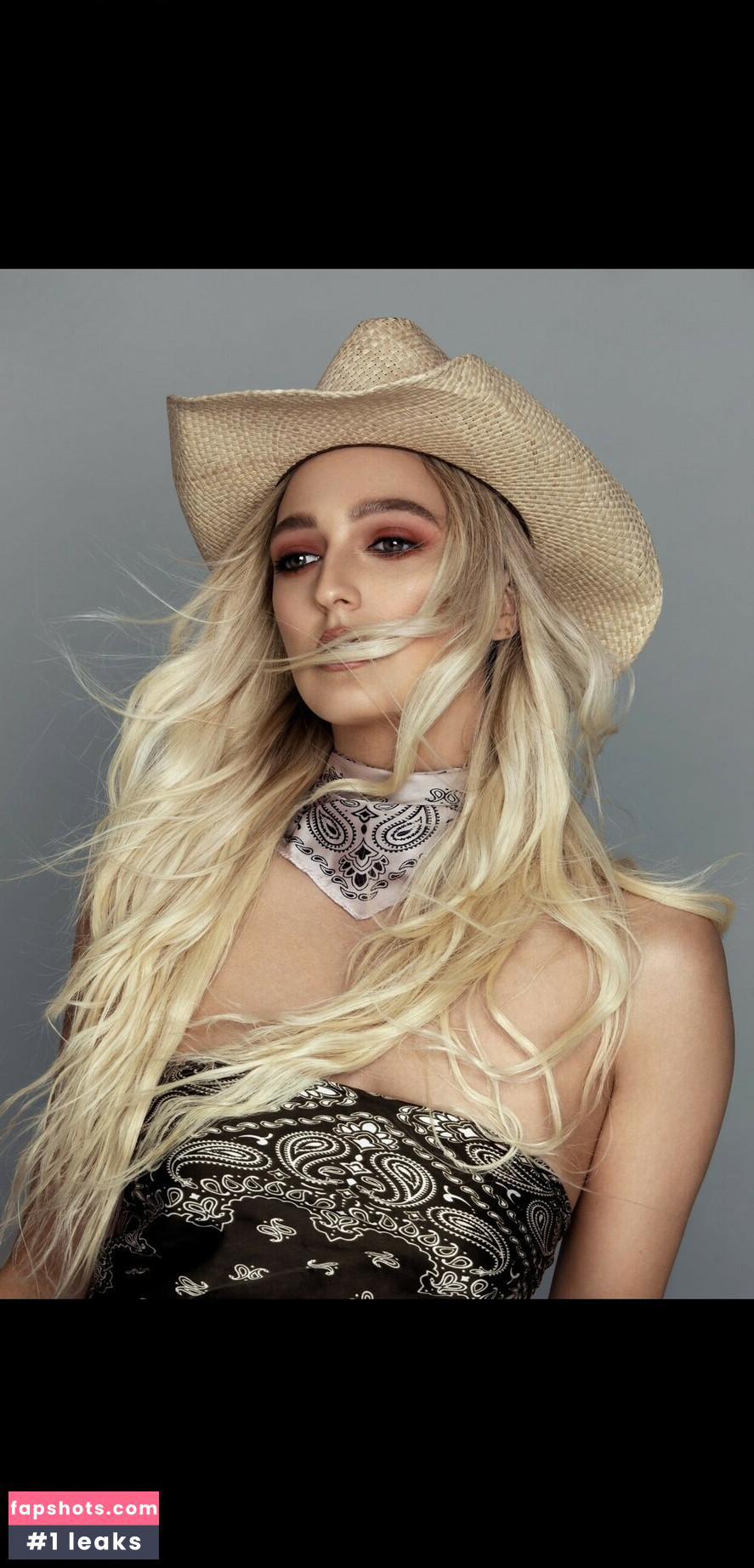 Georgia Hirst gallery photo #23