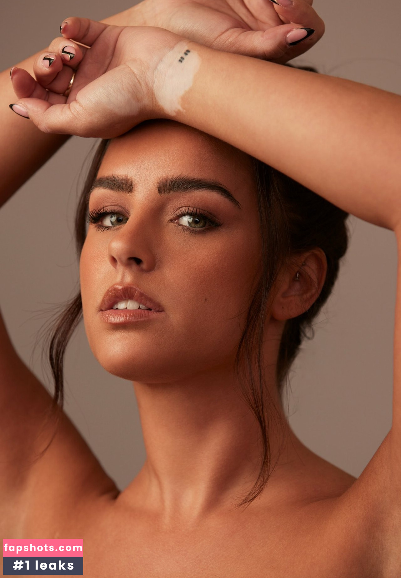 Georgia May Foote gallery photo #209