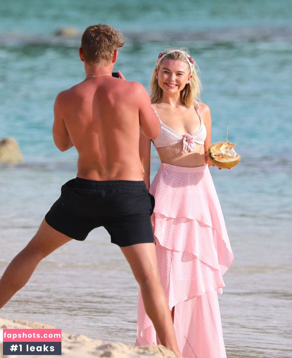 Georgia Toffolo gallery photo #127