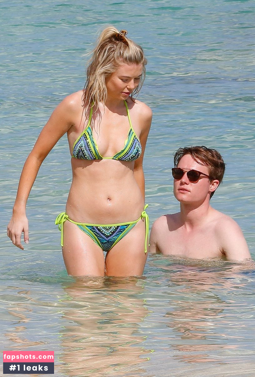 Georgia Toffolo gallery photo #199