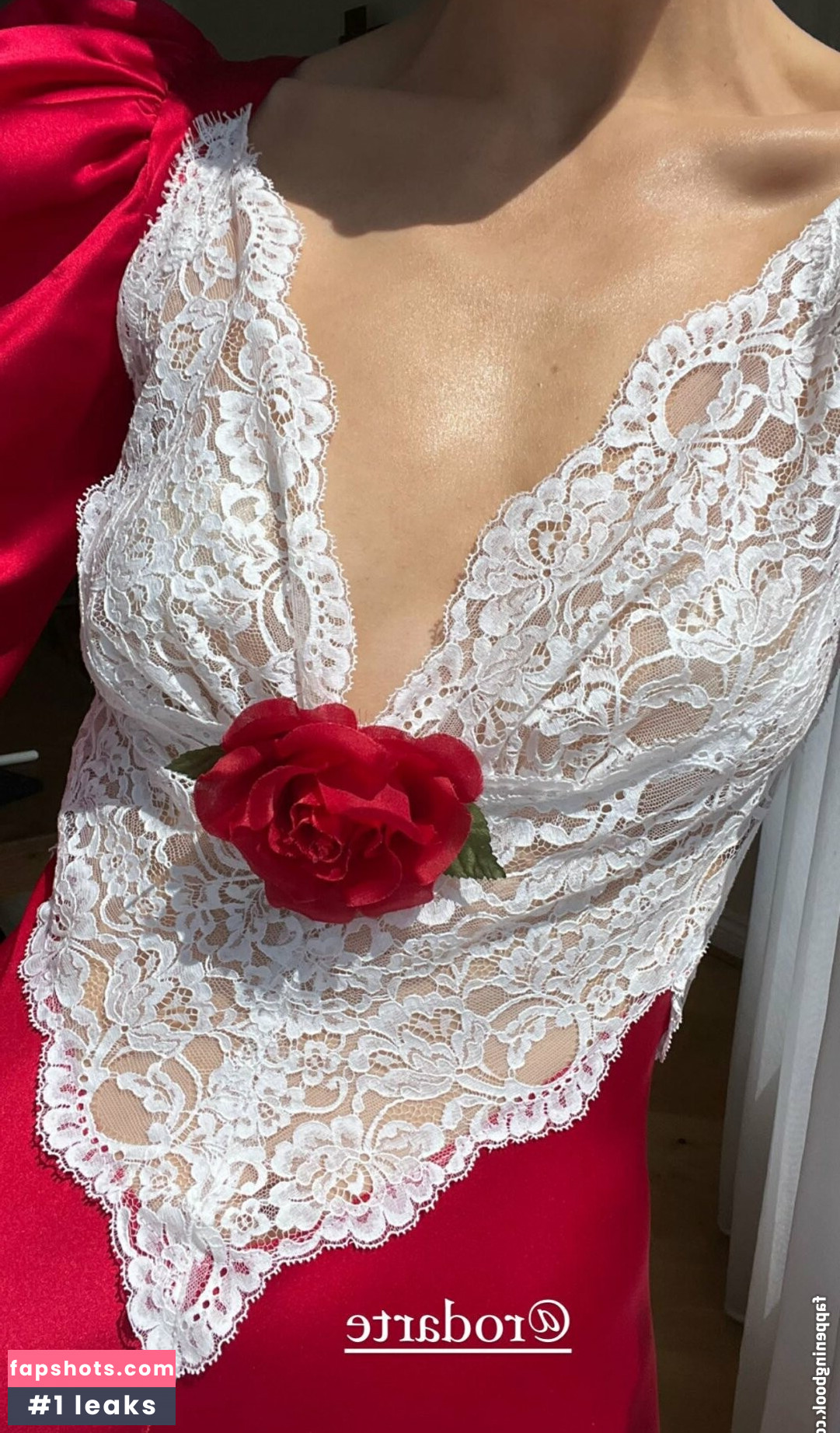 Georgia Toffolo gallery photo #69