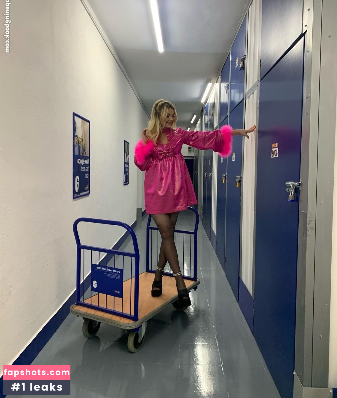 Georgia Toffolo gallery photo #88