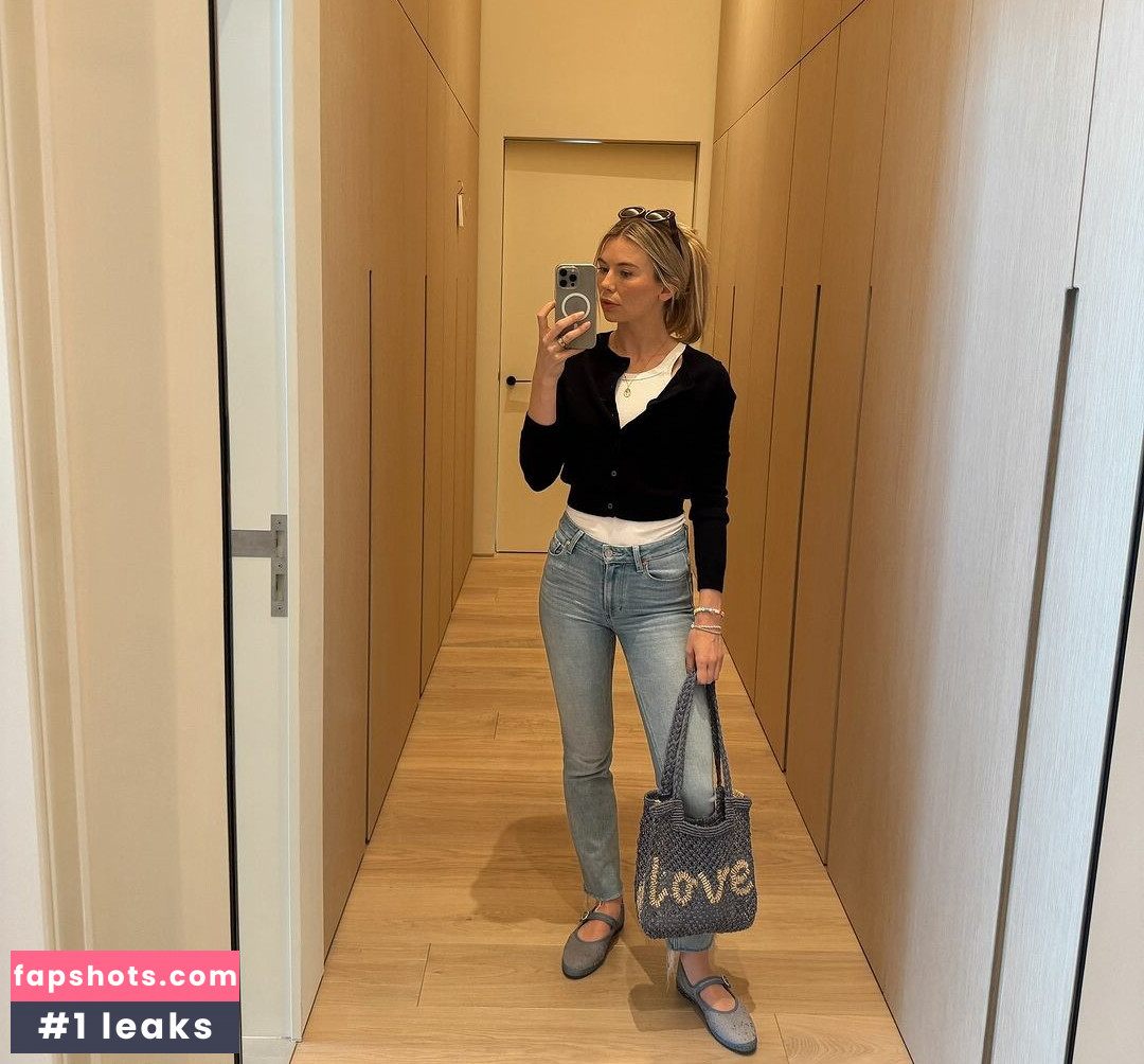 Georgia Toffolo gallery photo #10