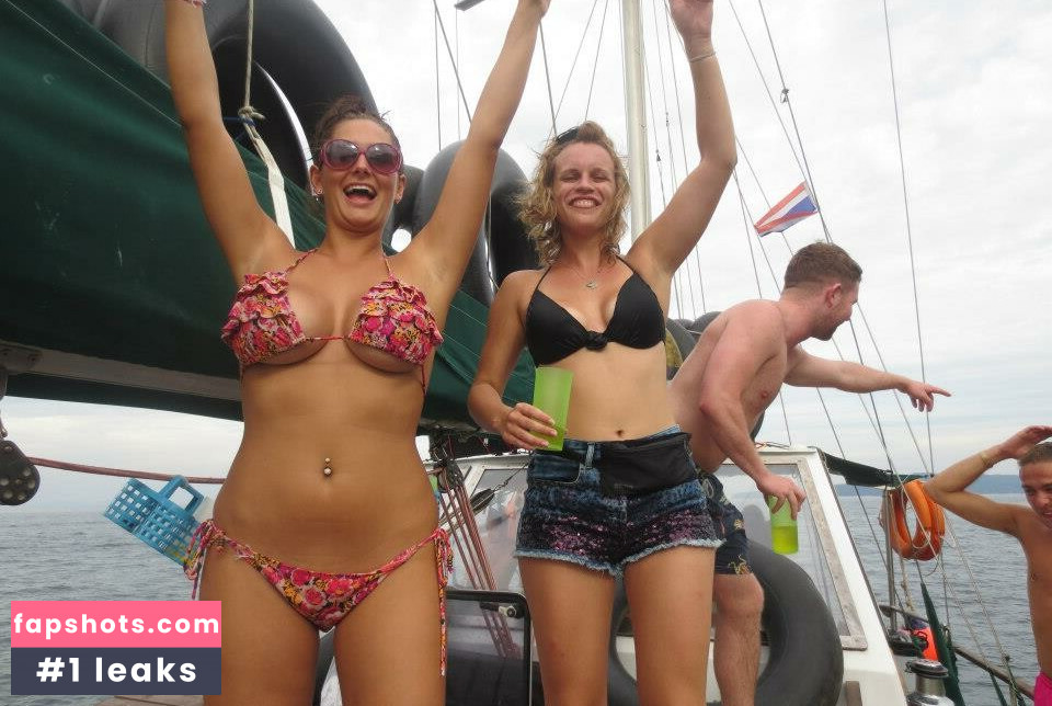 Georgian Daisy Bauer gallery photo #26