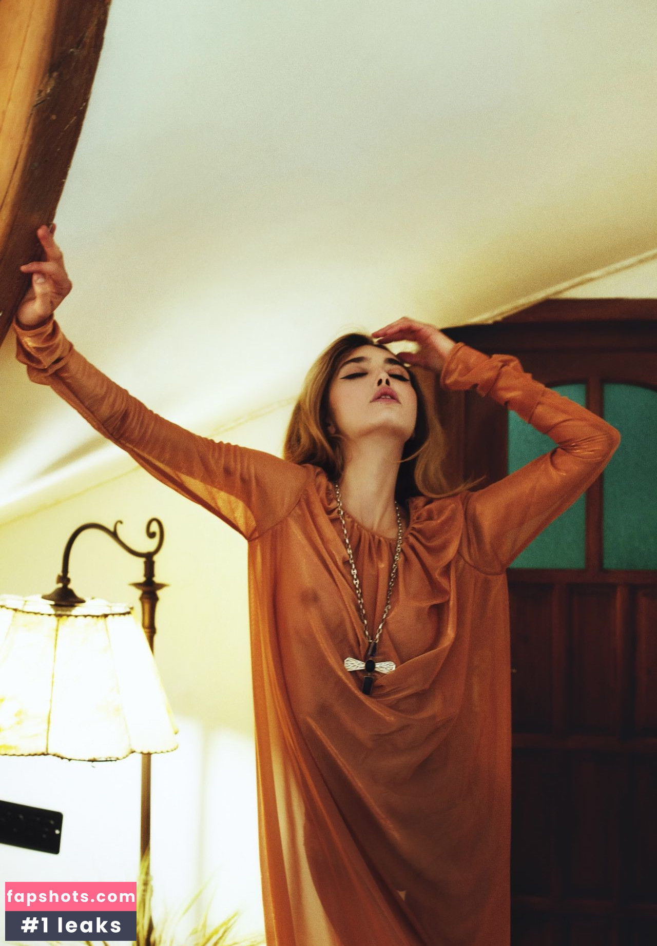 Georgiana Saraev gallery photo #3