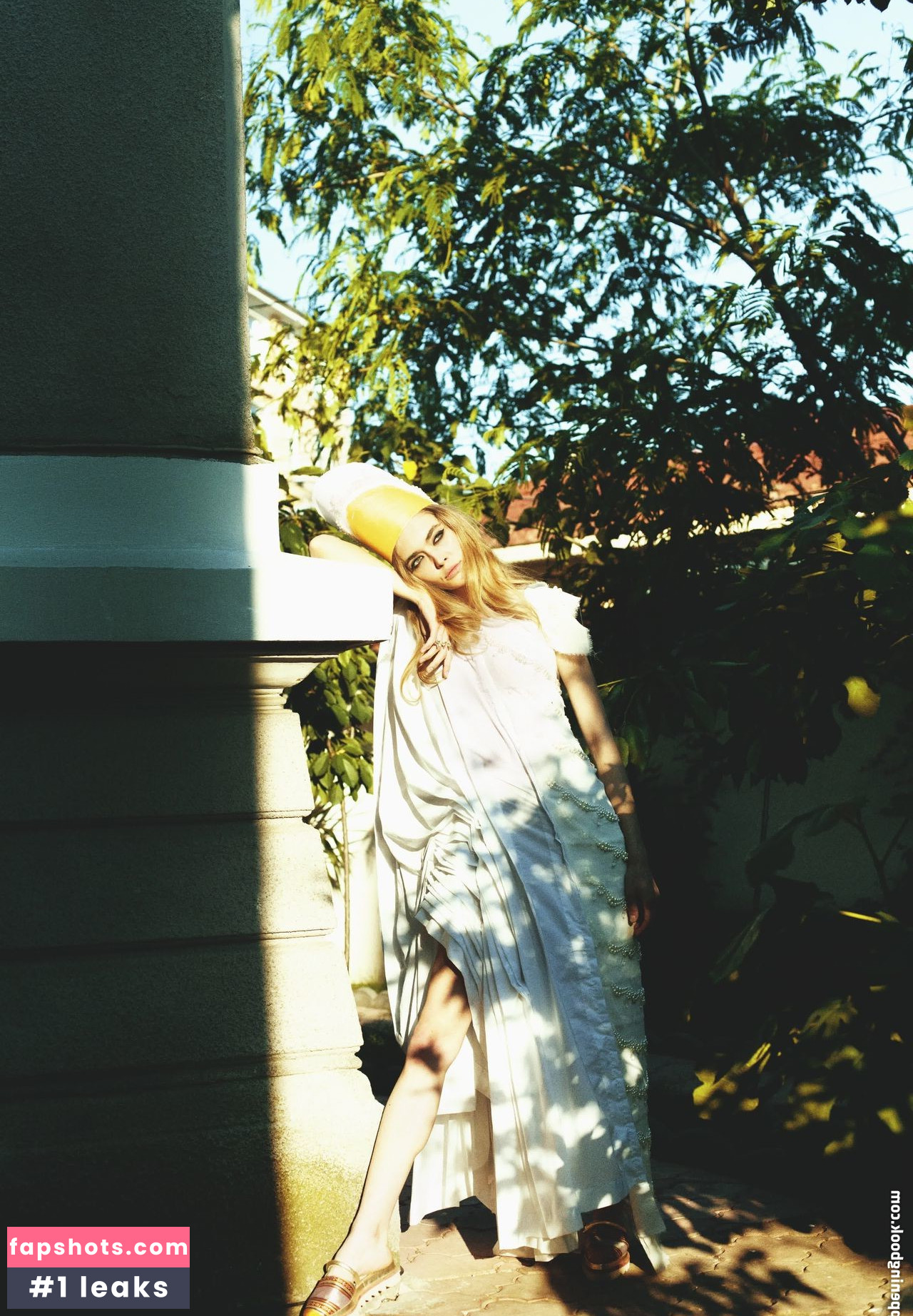 Georgiana Saraev gallery photo #33