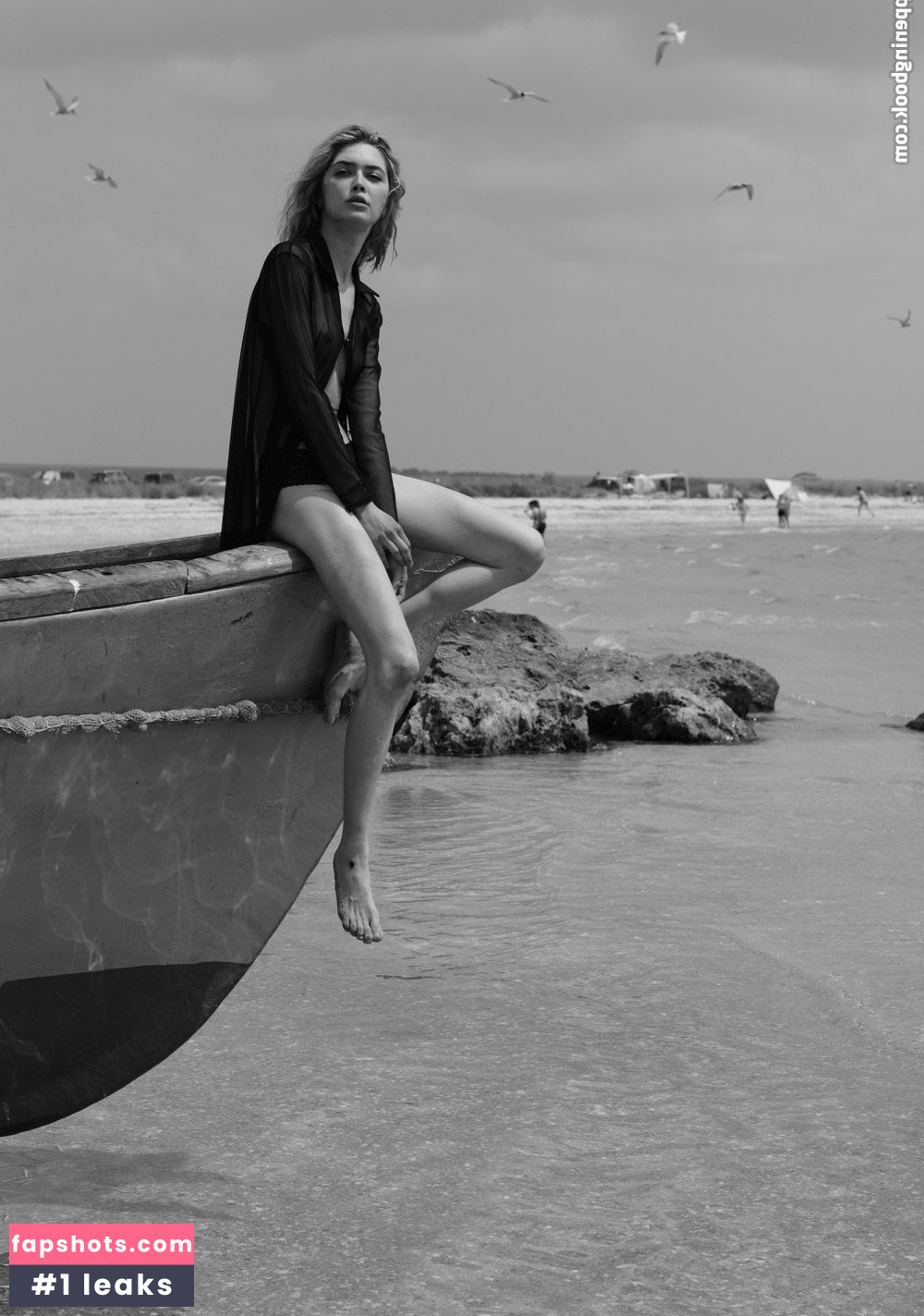 Georgiana Saraev gallery photo #38