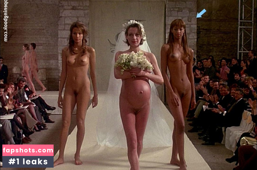 Georgianna Robertson gallery photo #6