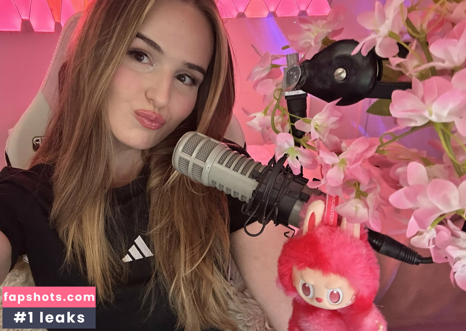 GeorgiaTwitch gallery photo #2