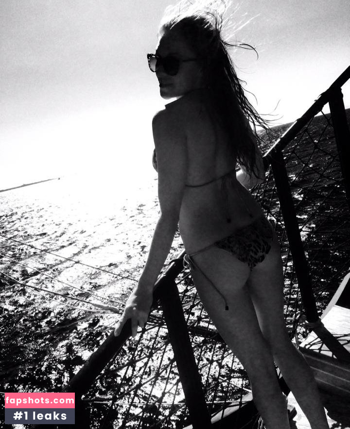 Georgina Fleur gallery photo #110