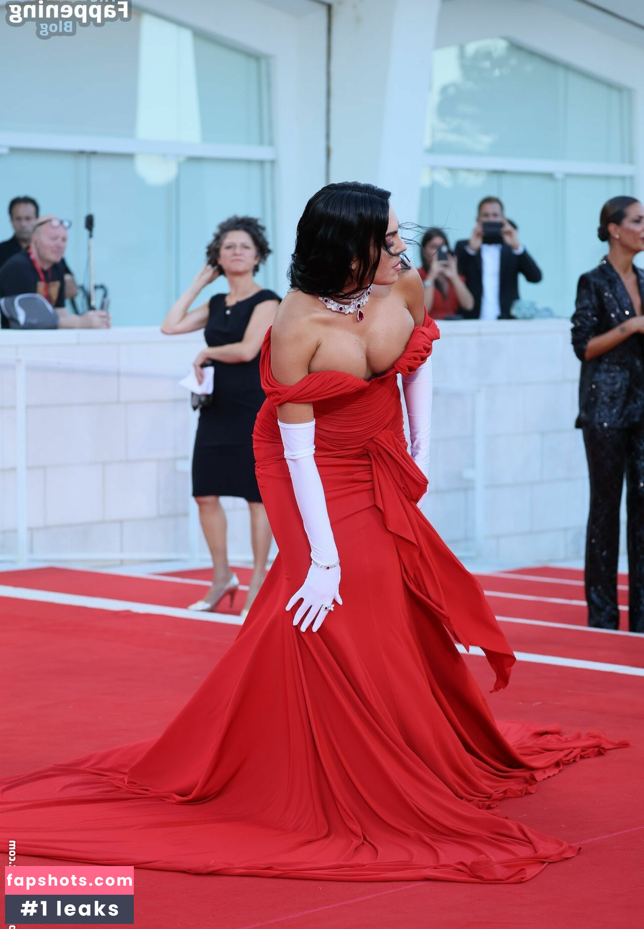 Georgina Rodriguez Nahé úniky fotek pouze od fanoušků #165 - Fapshots