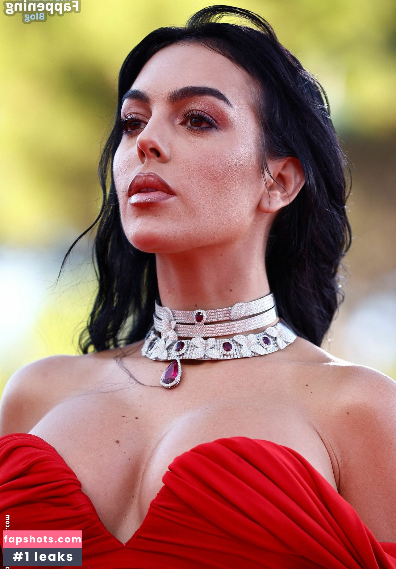 Georgina Rodriguez Nude Leaks OnlyFans Photos #195 - LeakJerk