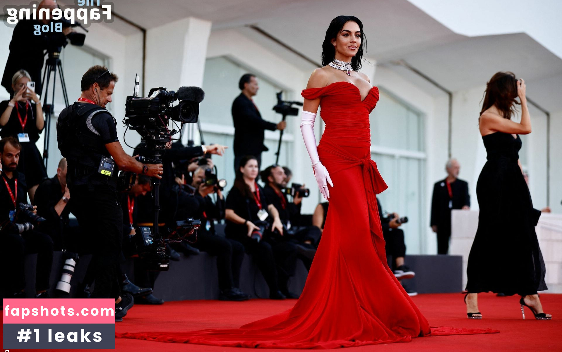 Georgina Rodriguez Nude Leaks OnlyFans Photos #198 - LeakJerk