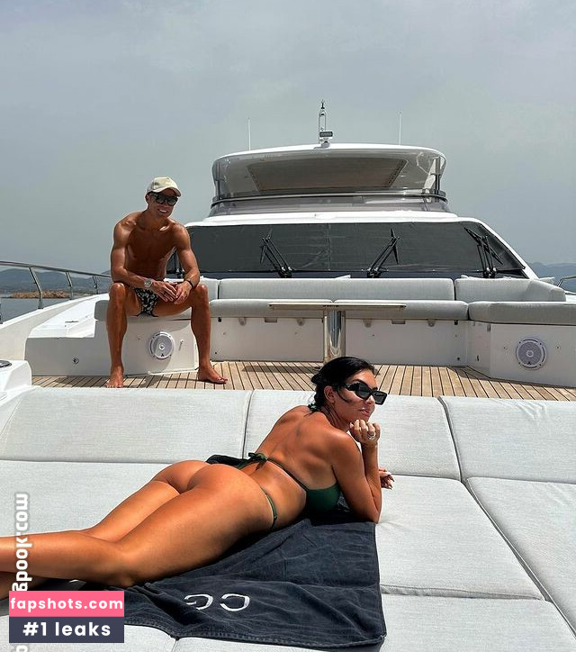 Georgina Rodriguez Nude Leaks OnlyFans Photos #239 - LeakJerk