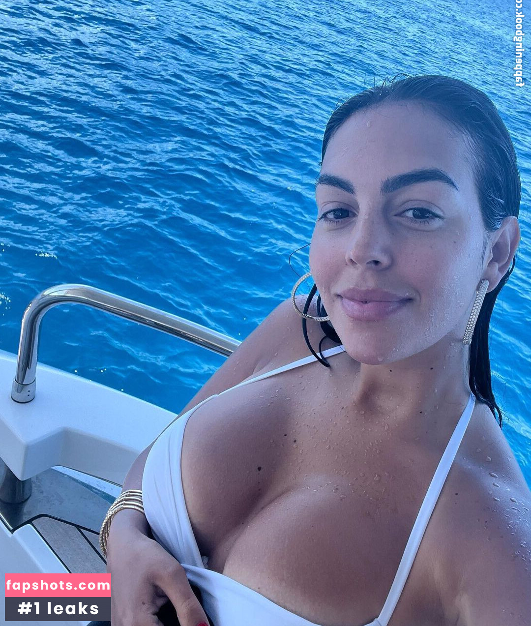 Georgina Rodriguez Nude Leaks OnlyFans Photos #240 - LeakJerk