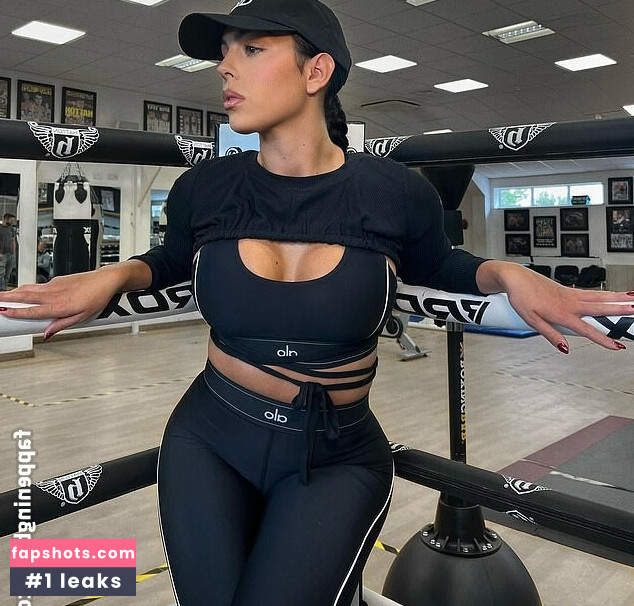 Georgina Rodriguez Nude Leaks OnlyFans Photos #263 - LeakJerk