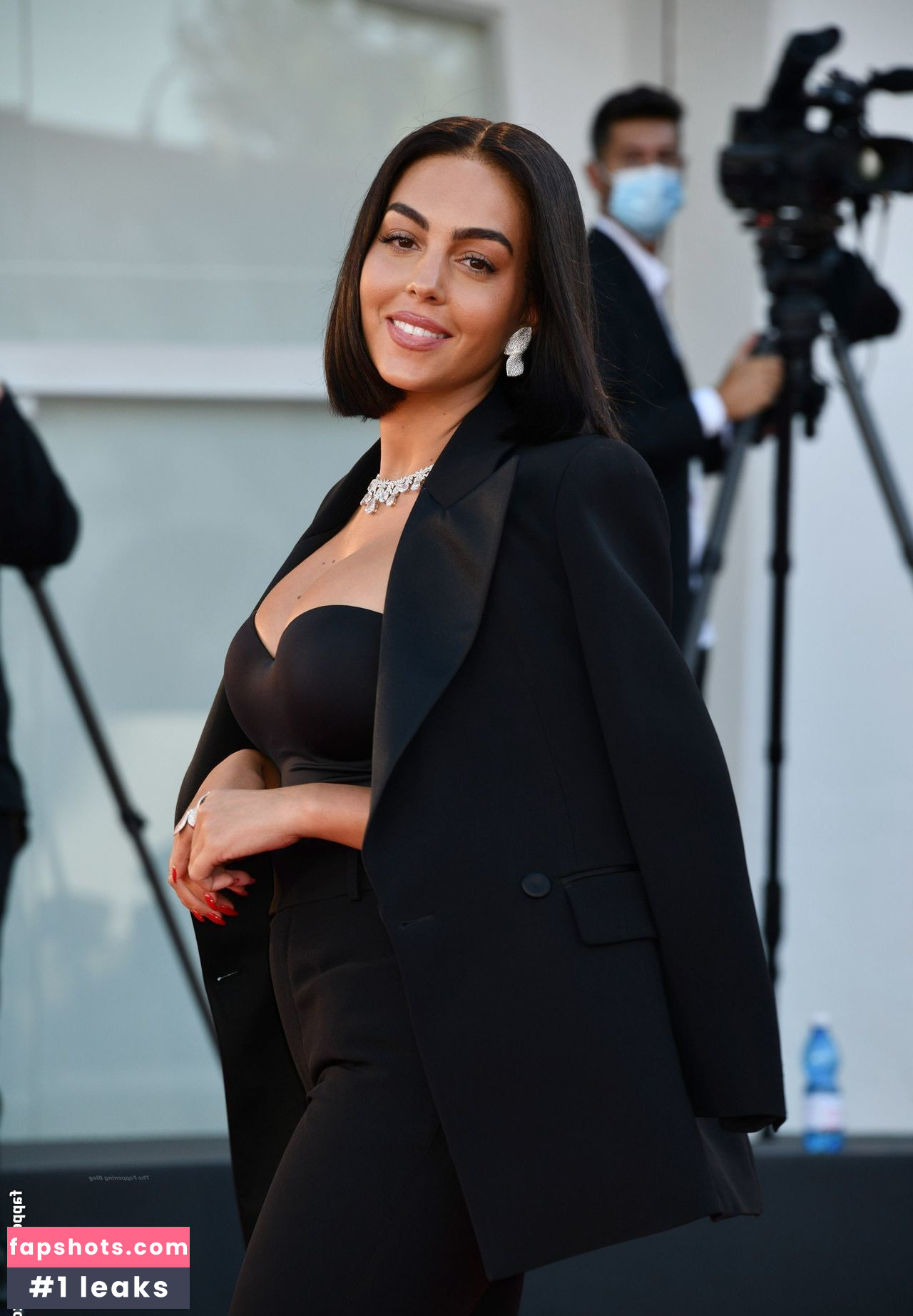 Georgina Rodriguez Nude Leaks OnlyFans Photos #326 - LeakJerk