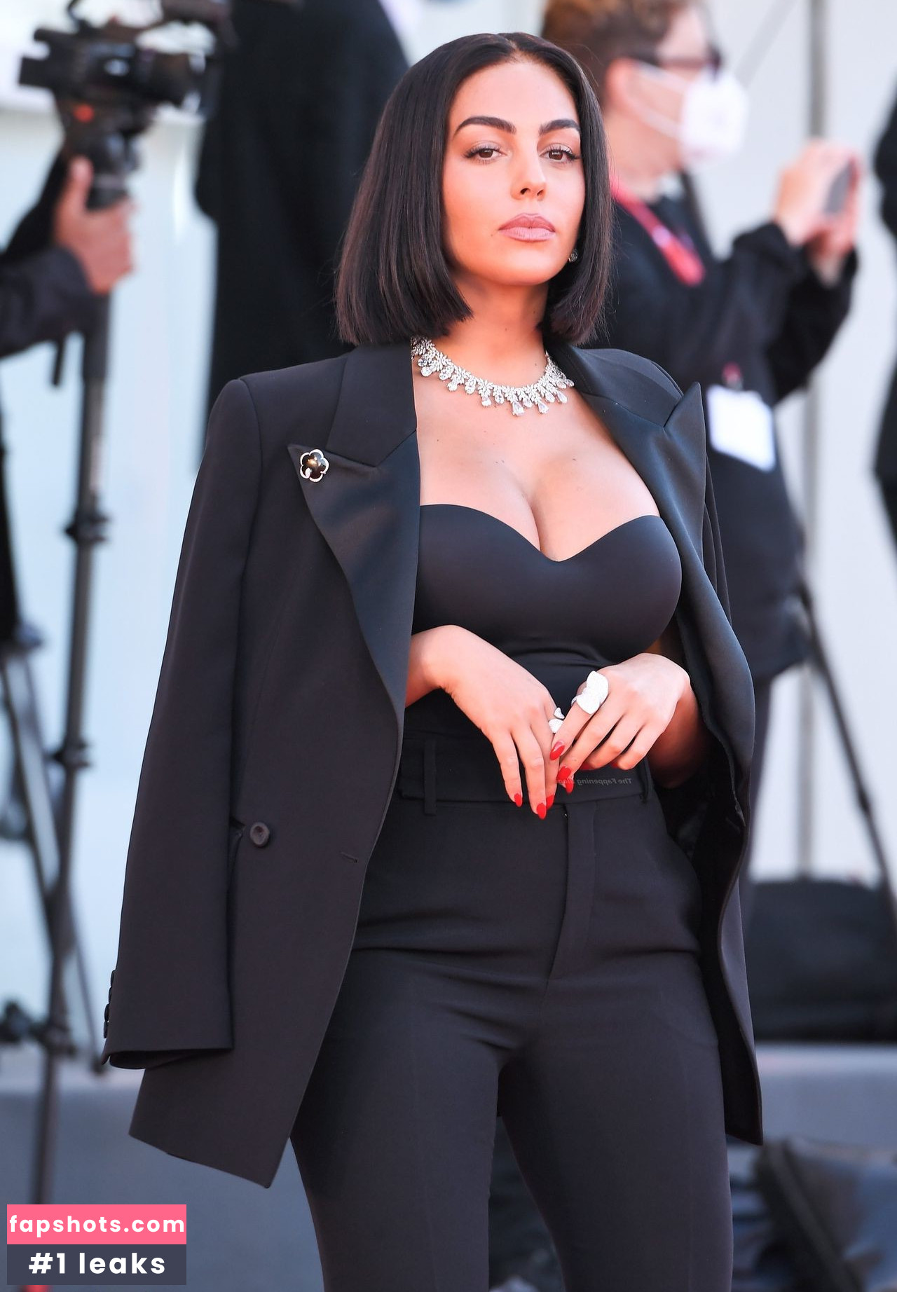 Georgina Rodriguez Nude Leaks OnlyFans Photos #334 - LeakJerk