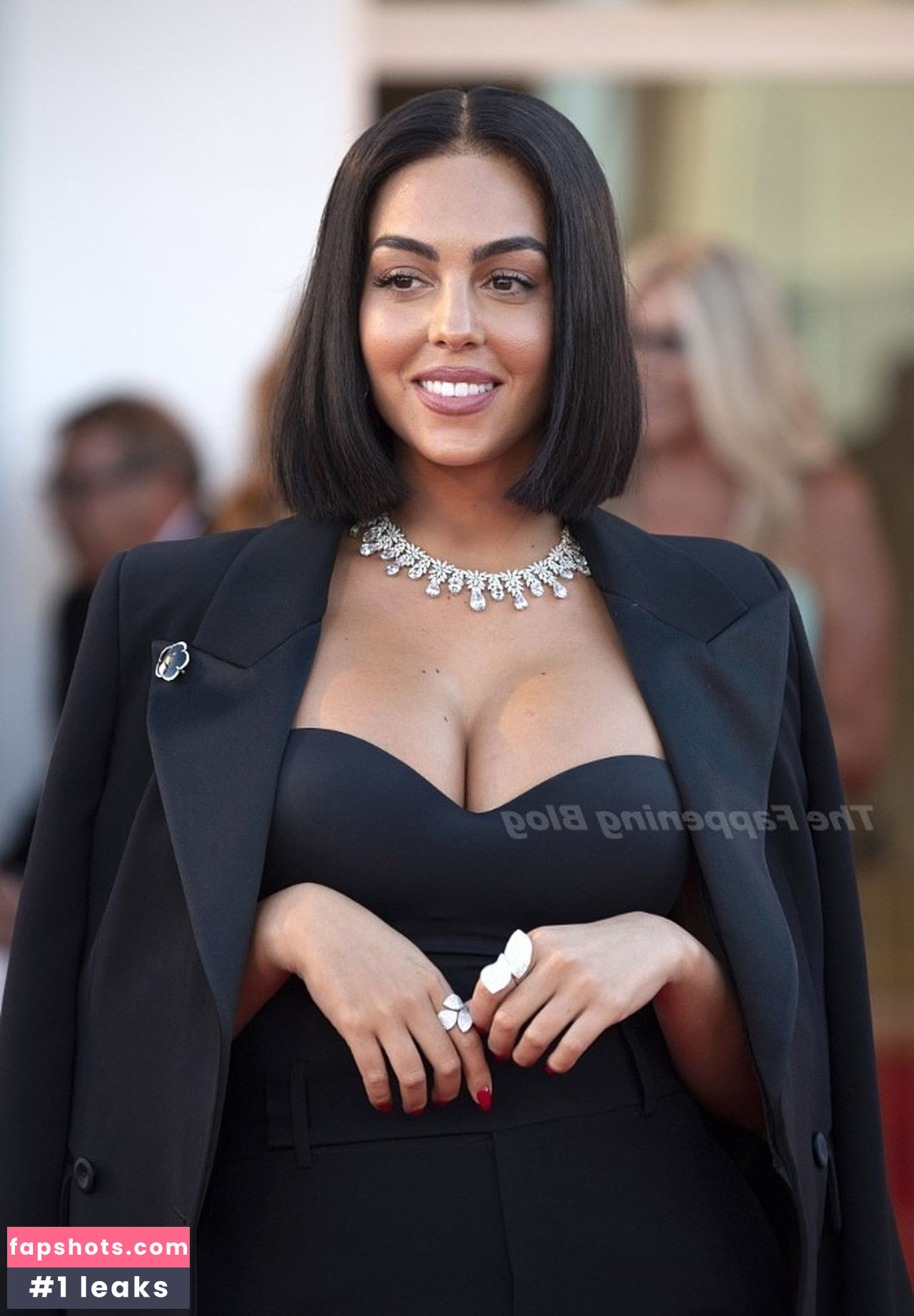 Georgina Rodriguez Nude Leaks OnlyFans Photos #351 - LeakJerk