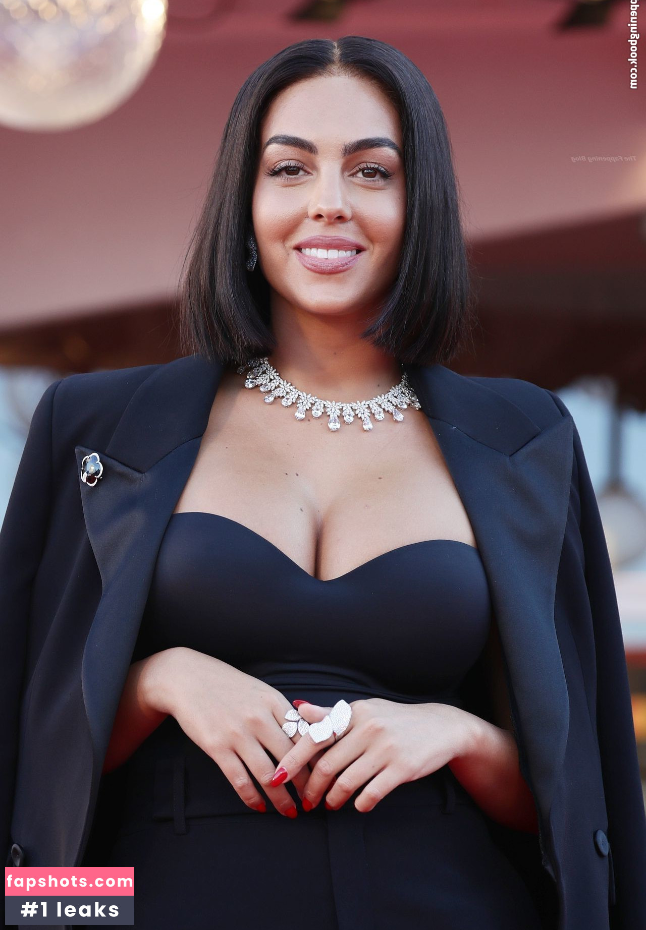 Georgina Rodriguez Nude Leaks OnlyFans Photos #398 - LeakJerk